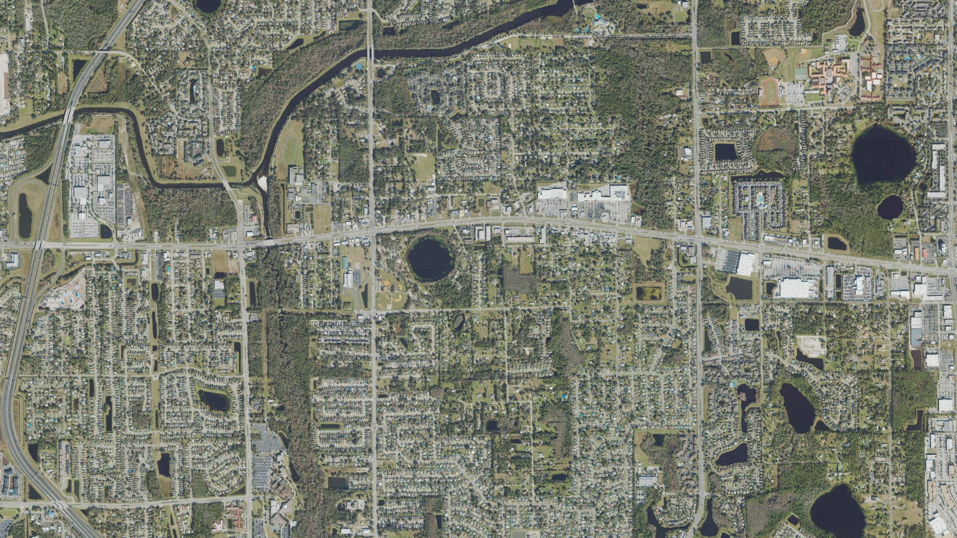 Natural-color aerial photograph of land around Union Park, Florida