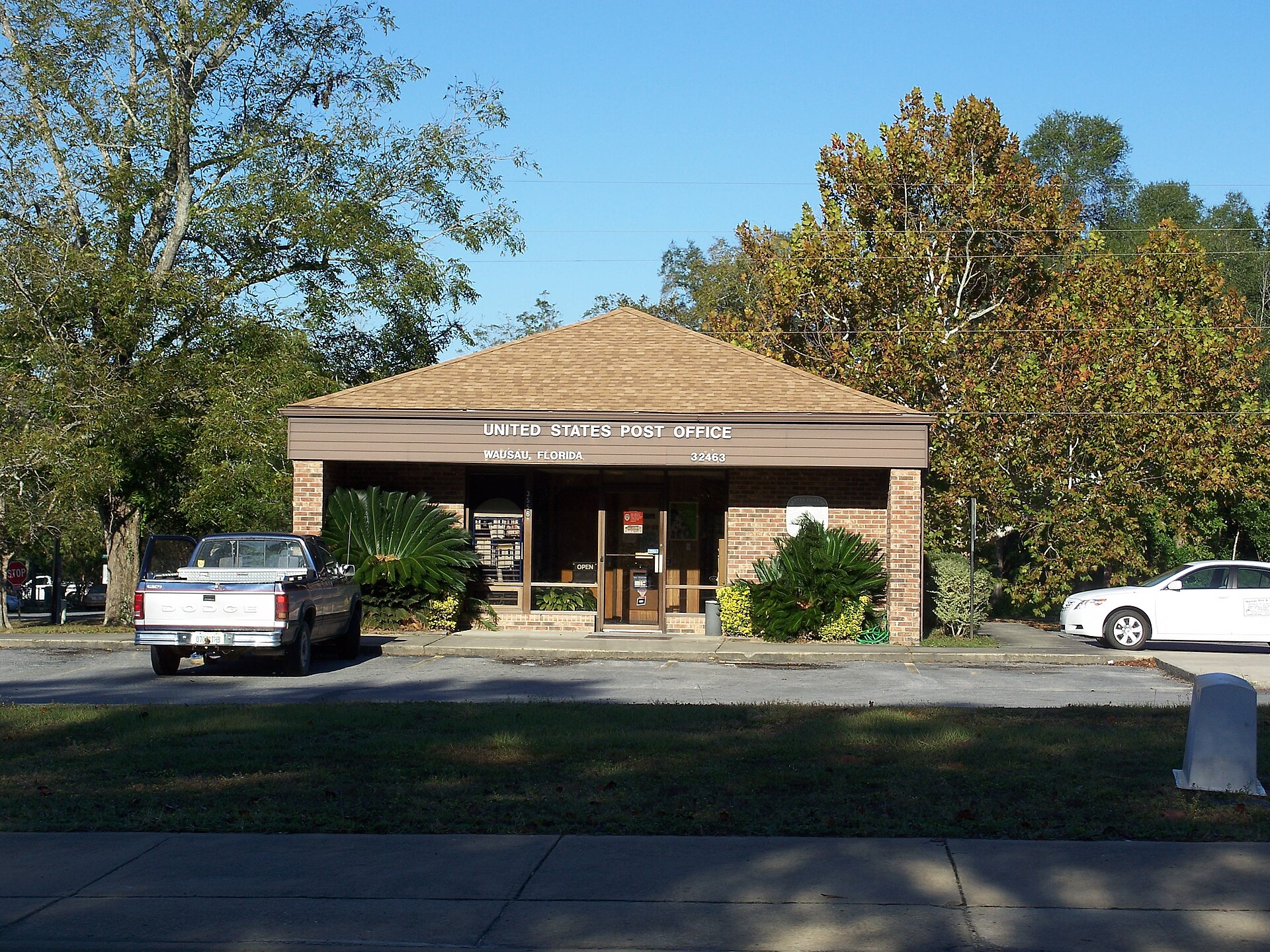 Wausau, Florida: Post office