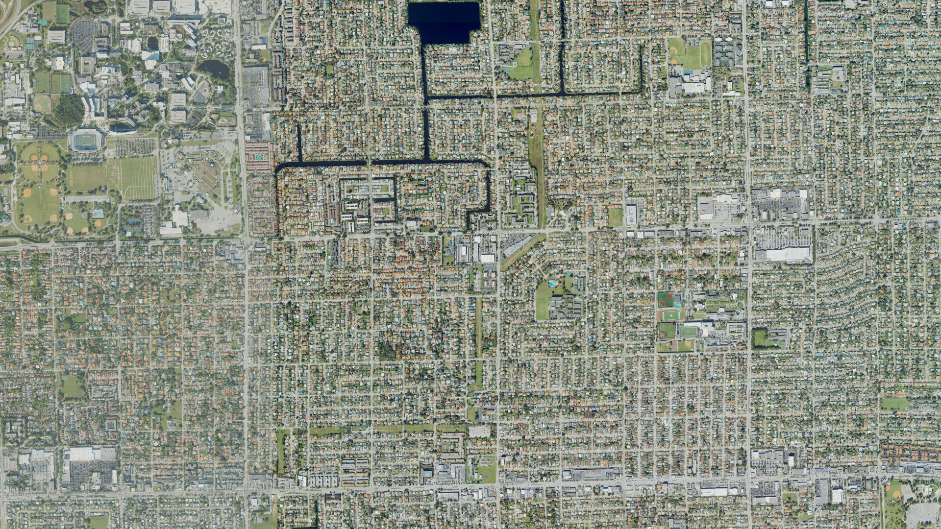 Natural-color aerial photograph of land around Westchester, Florida