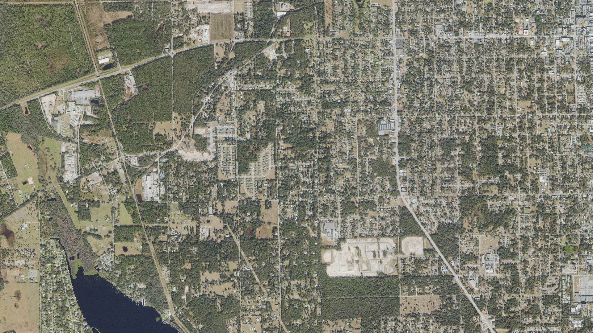 Natural-color aerial photograph of land around West DeLand, Florida