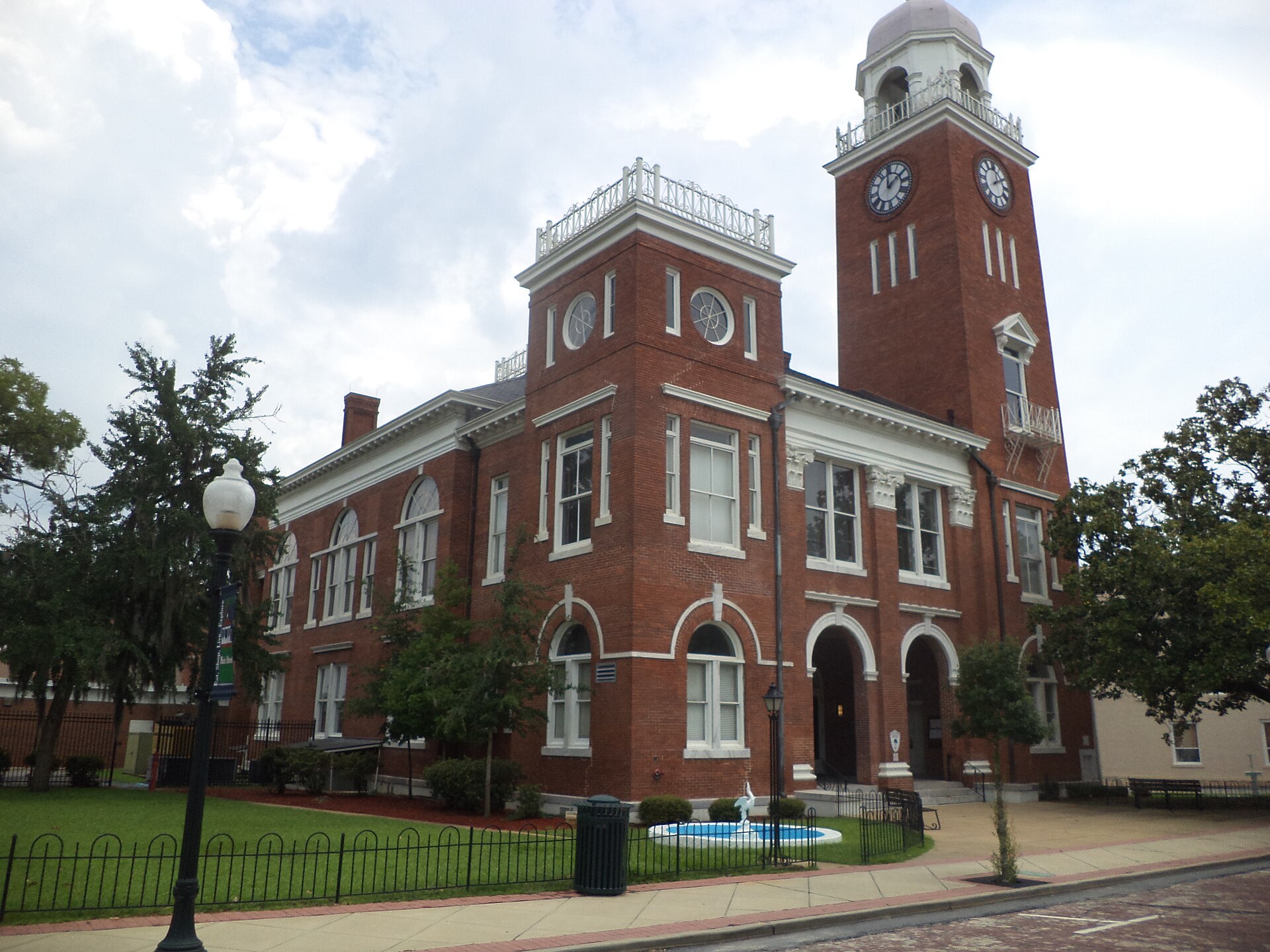 Decatur County Courthouse (NW corner), Bainbridge, Decatur County, Georgia