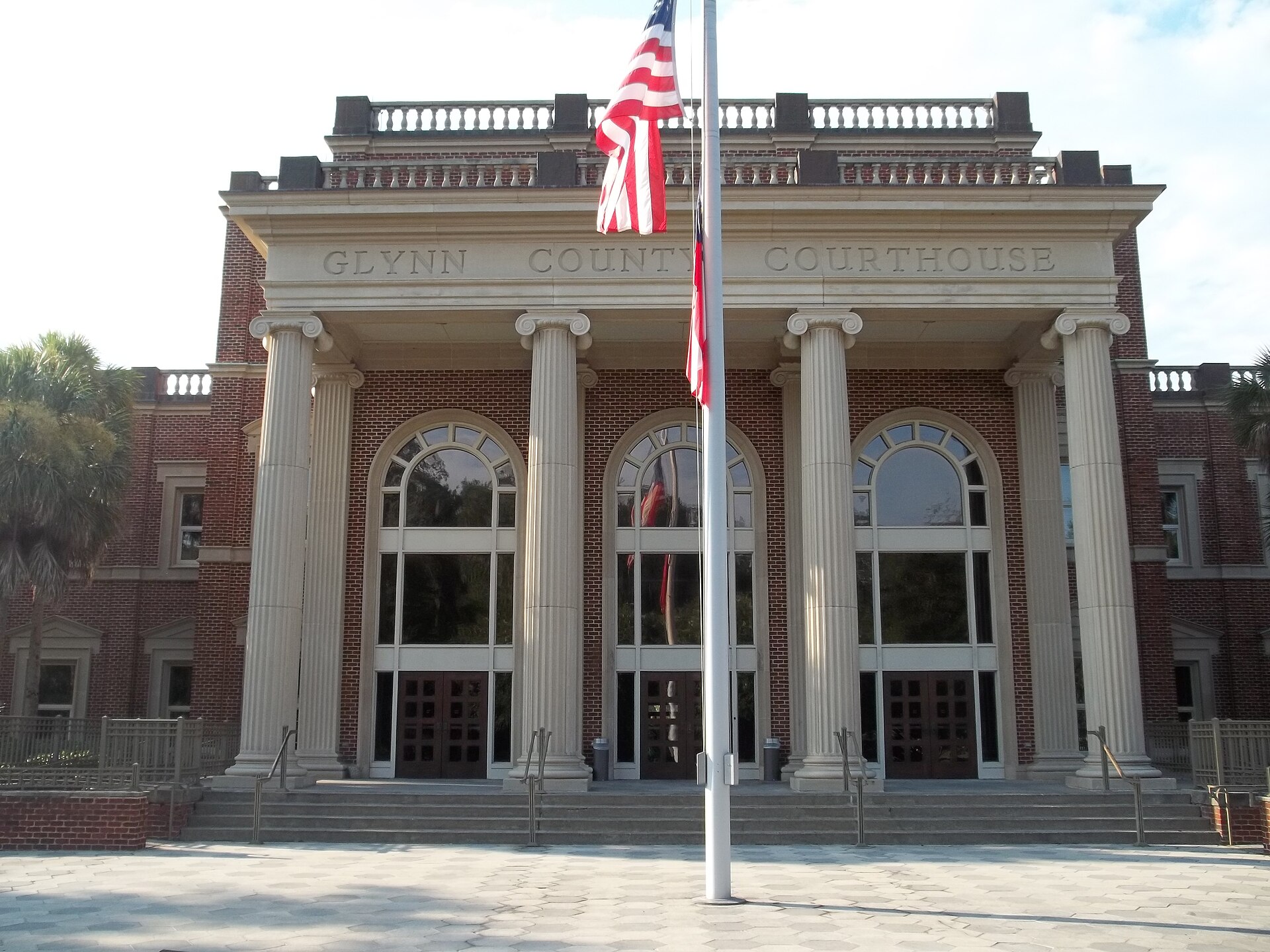 Brunswick, Georgia: Brunswick Old Town Historic District: New courthouse, built in 1991. — Glynn County, Georgia