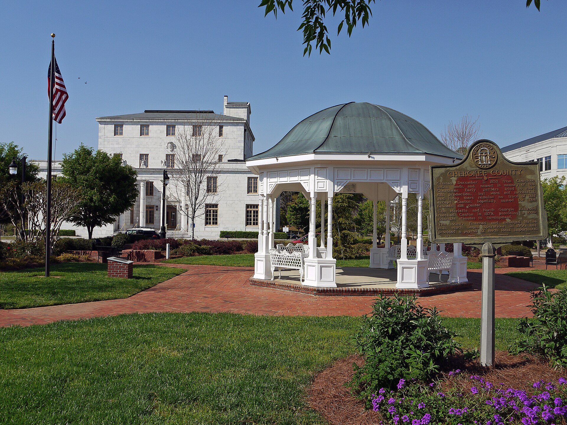 Town square, downtown Canton, GA, USA — Georgia