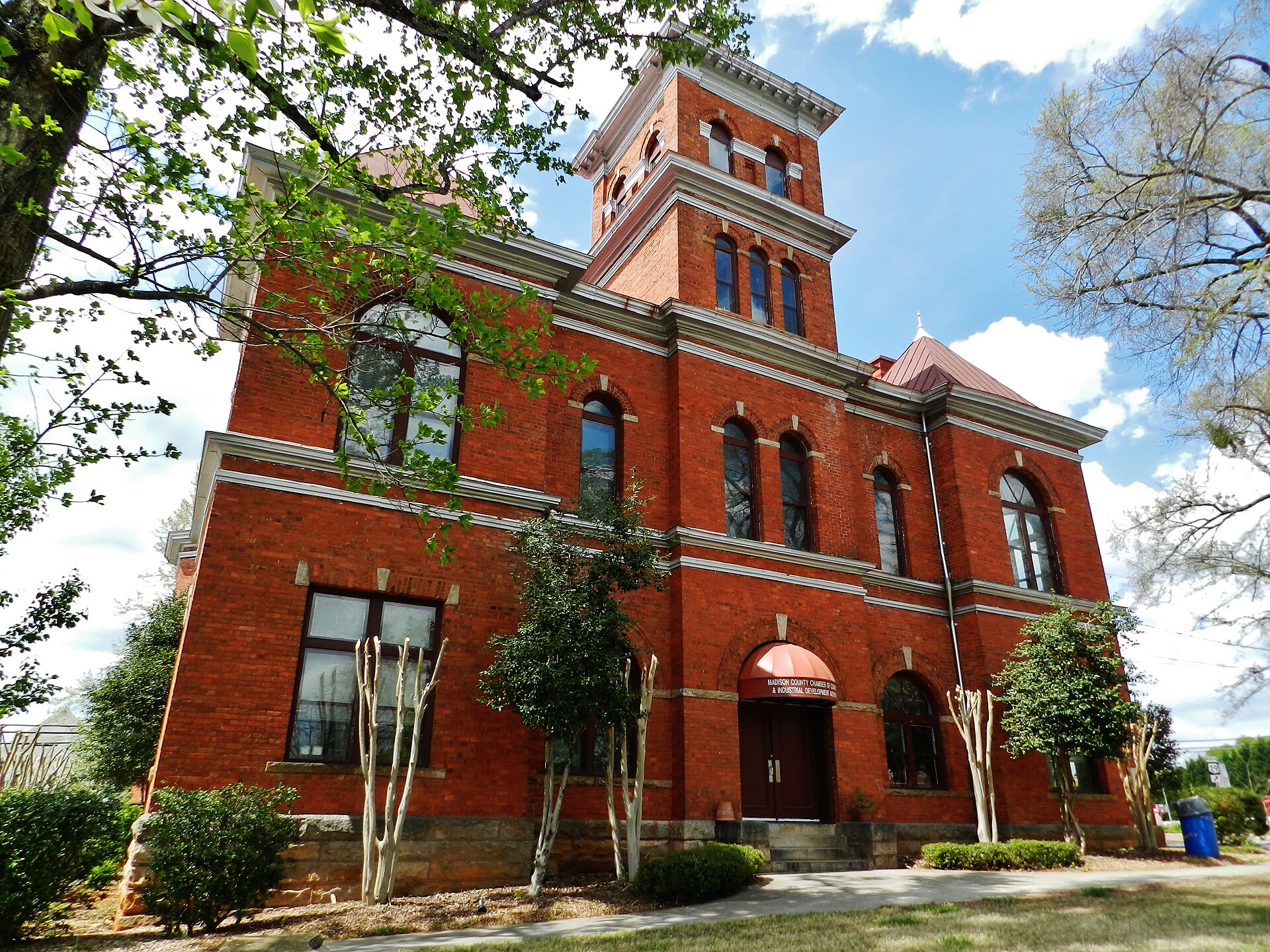 Madison County Courthouse, Courthouse Sq. Danielsville — Georgia