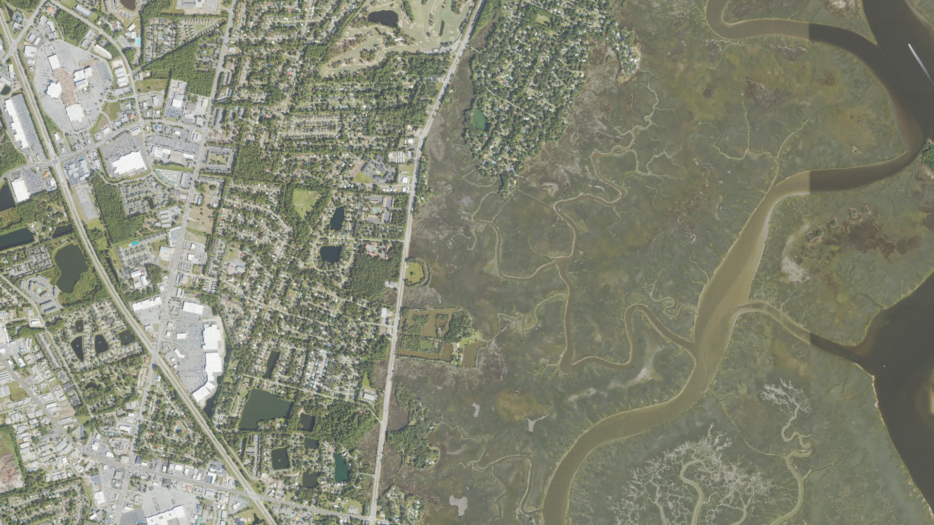 Natural-color aerial photograph of land around Country Club Estates, Georgia