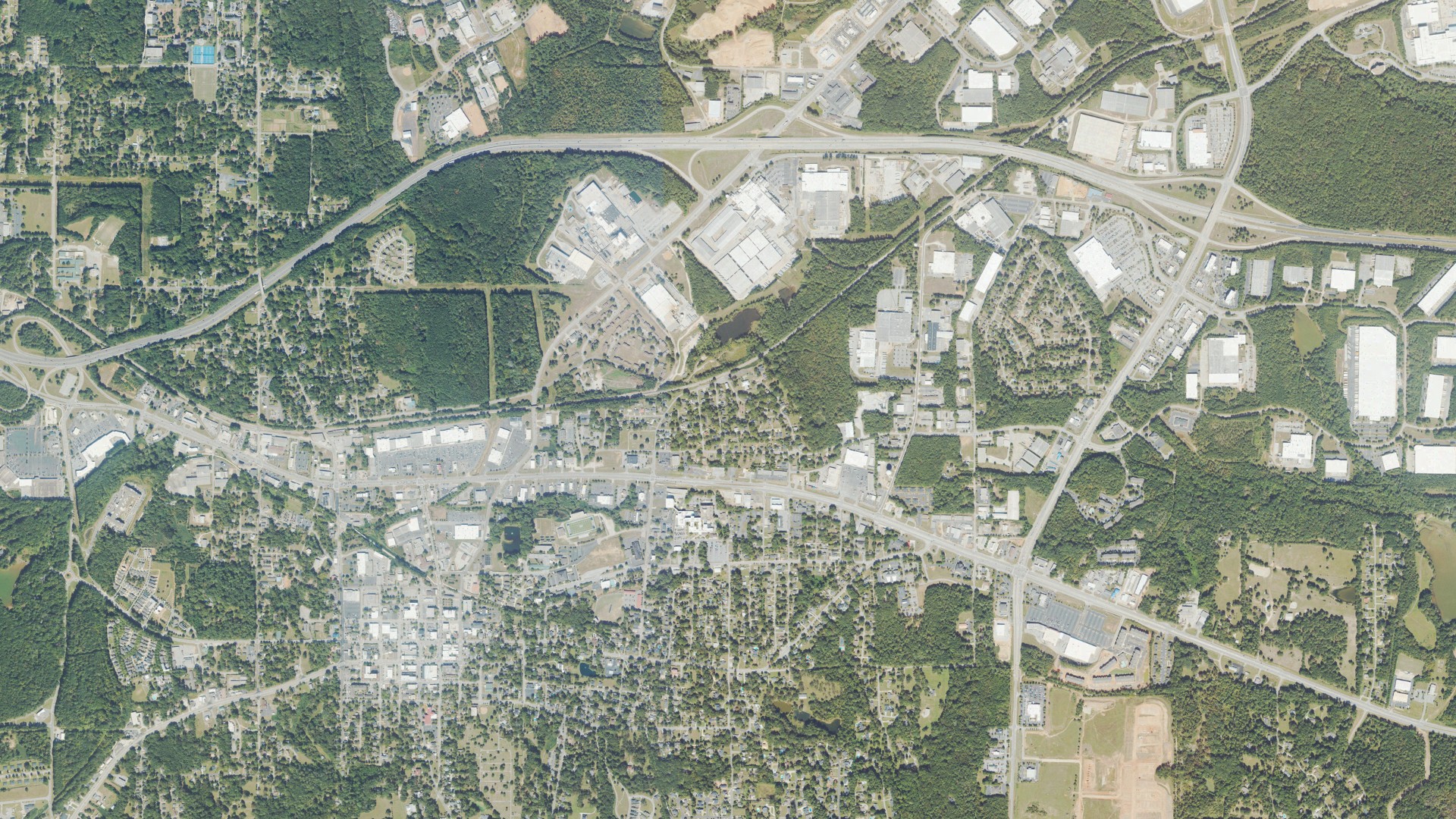 Natural-color aerial photograph of land around Covington, Georgia