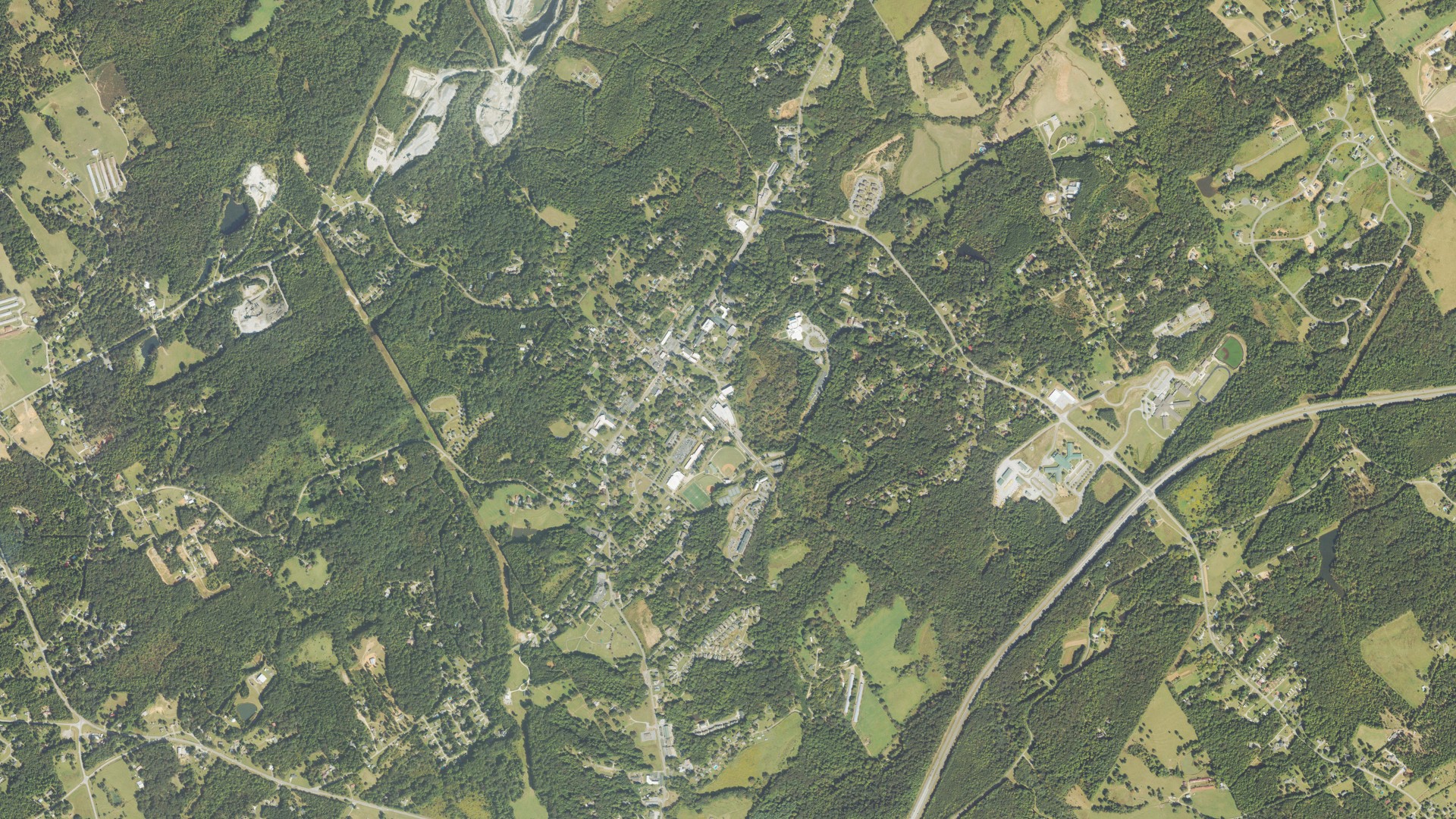 Natural-color aerial photograph of land around Demorest, Georgia