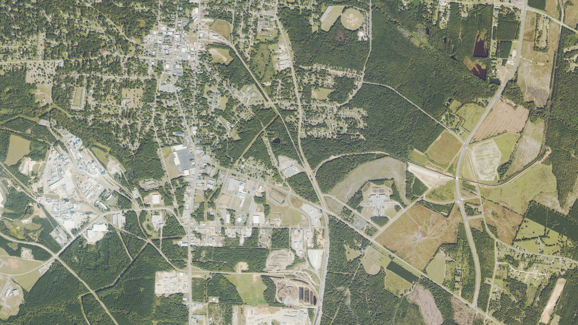 Natural-color aerial photograph of land around Washington County, Georgia