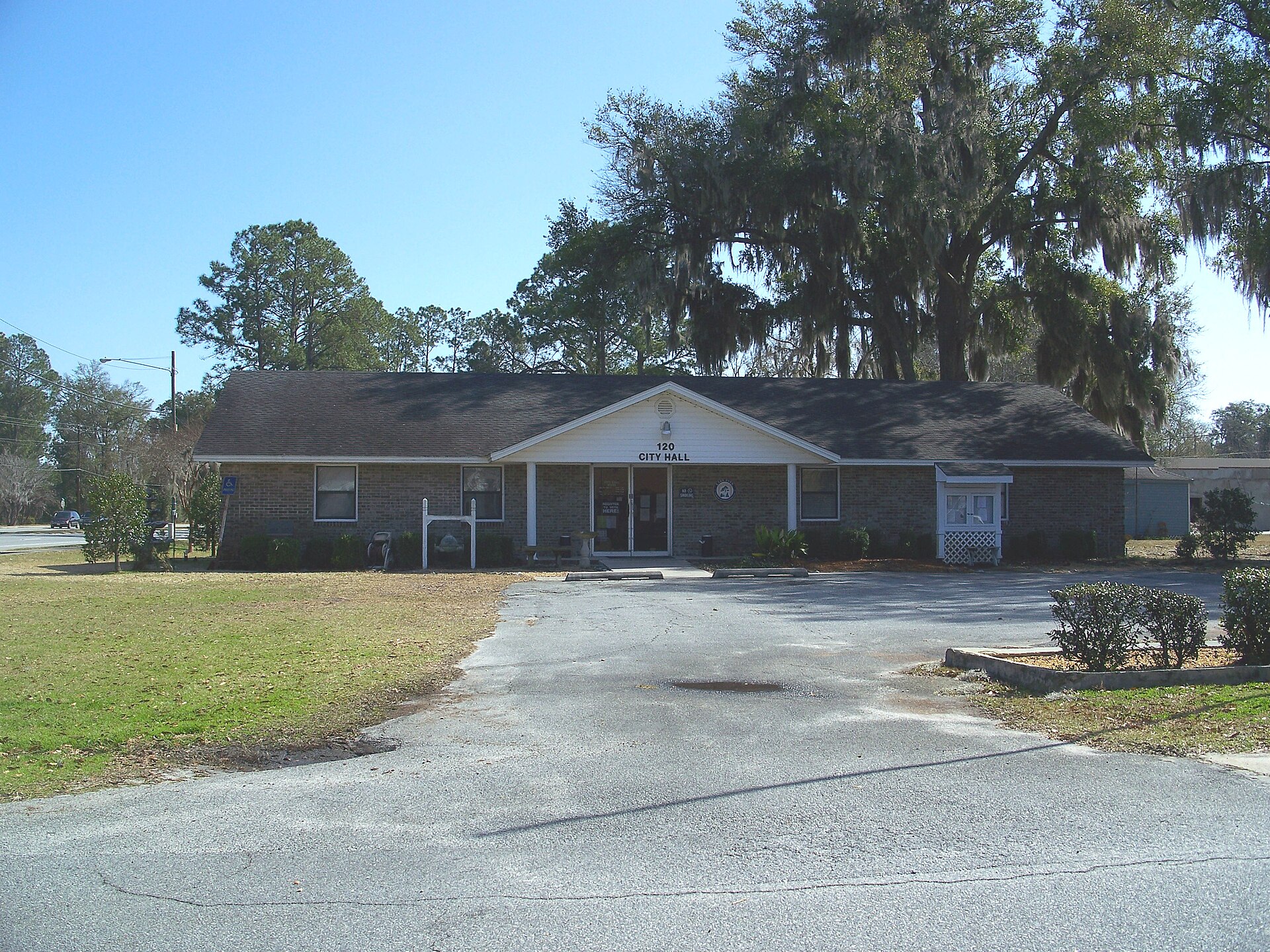Lake Park, Georgia: City hall.