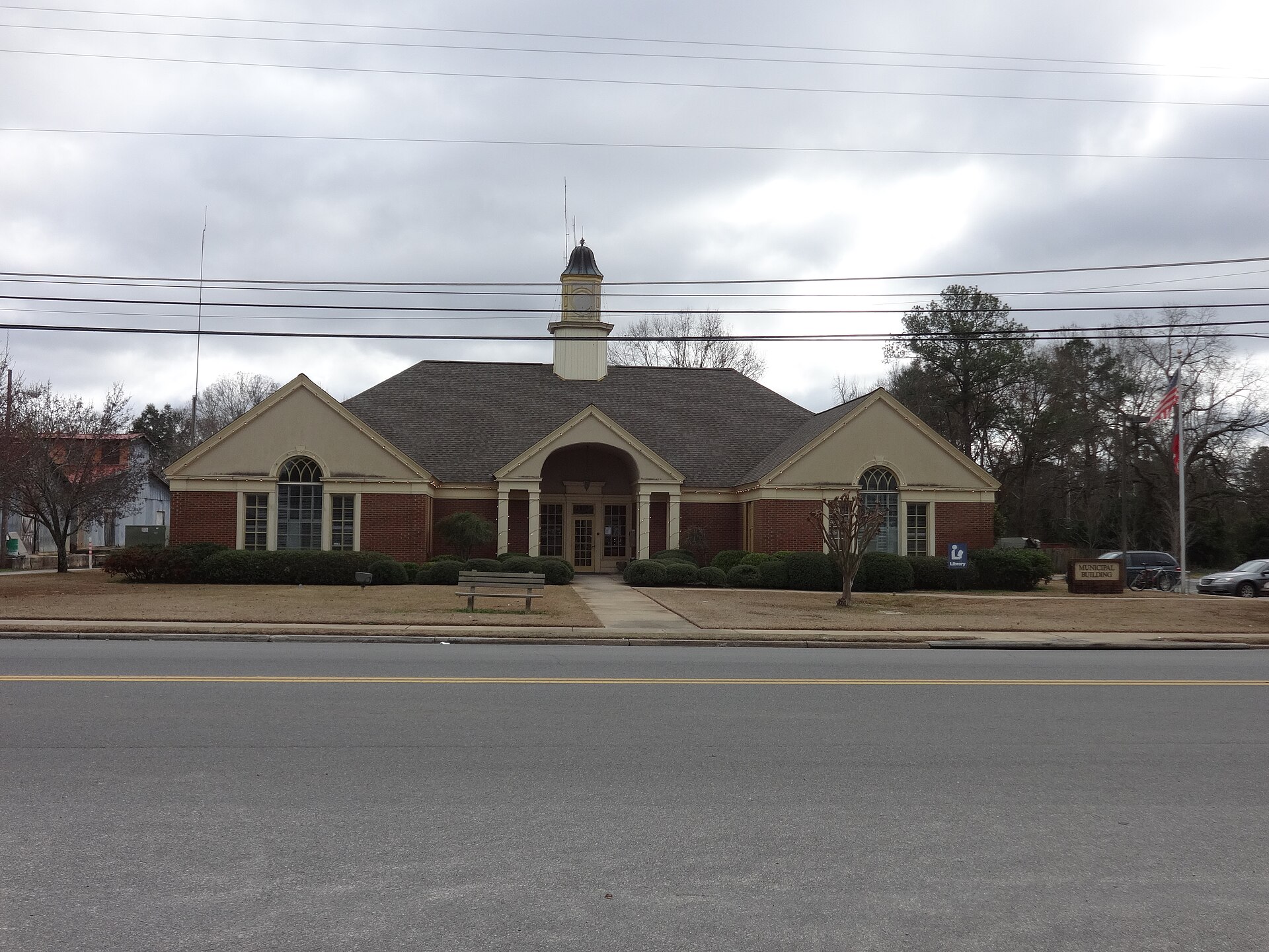 Oglethorpe municipal building (city hall, public library, fire department, development authority), Oglethorpe, Macon County, Georgia