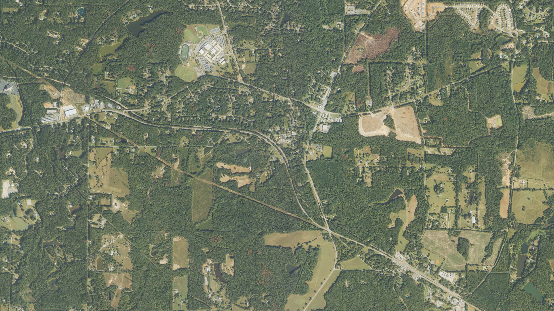 Natural-color aerial photograph of land around Sharpsburg, Georgia