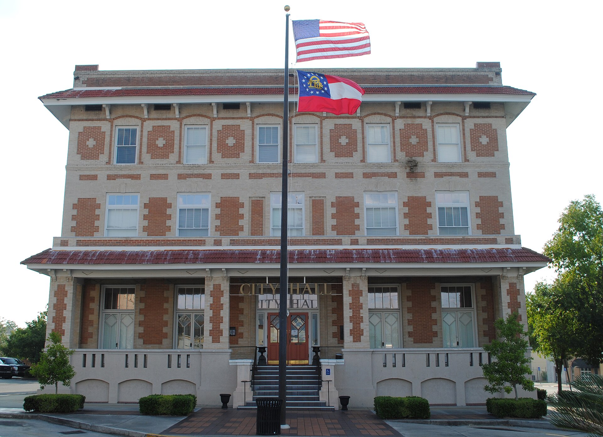 City Hall in Waycross — Georgia