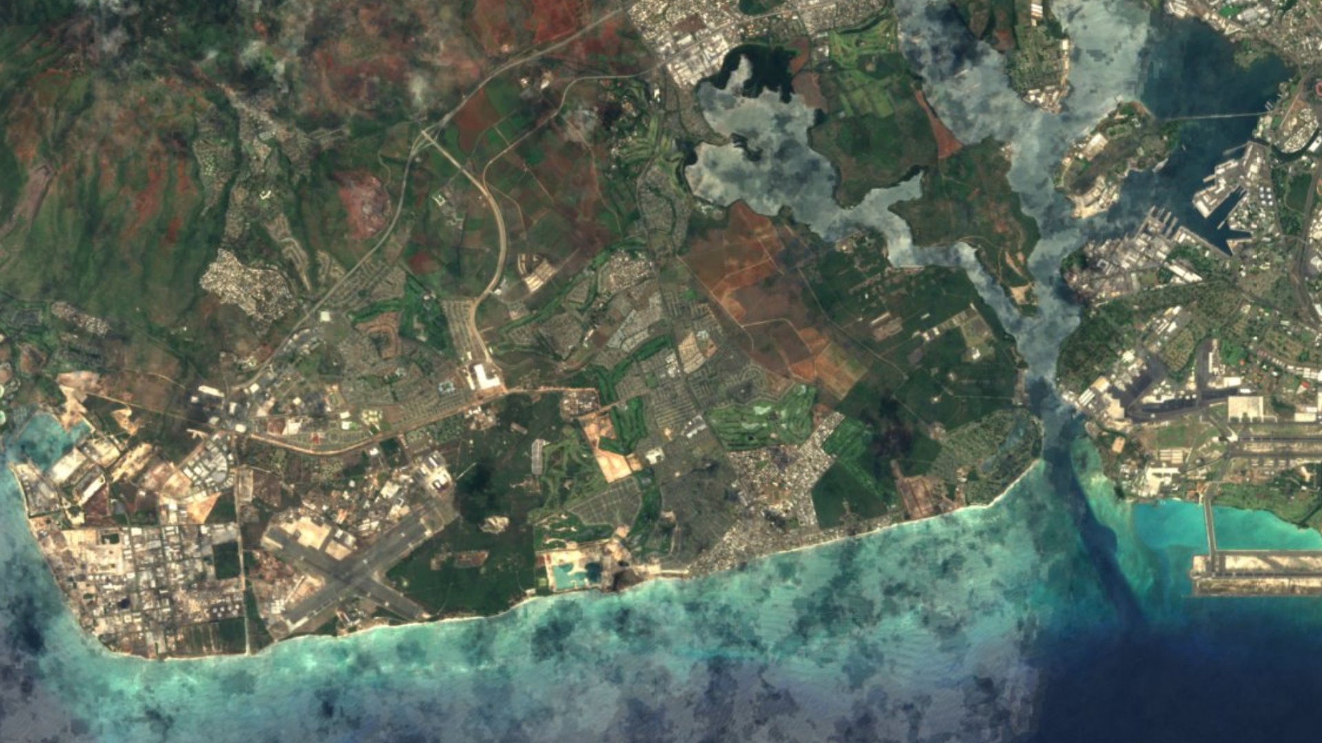 Satellite photograph of the landscape around Ewa Gentry, Hawaii, captured in 2016