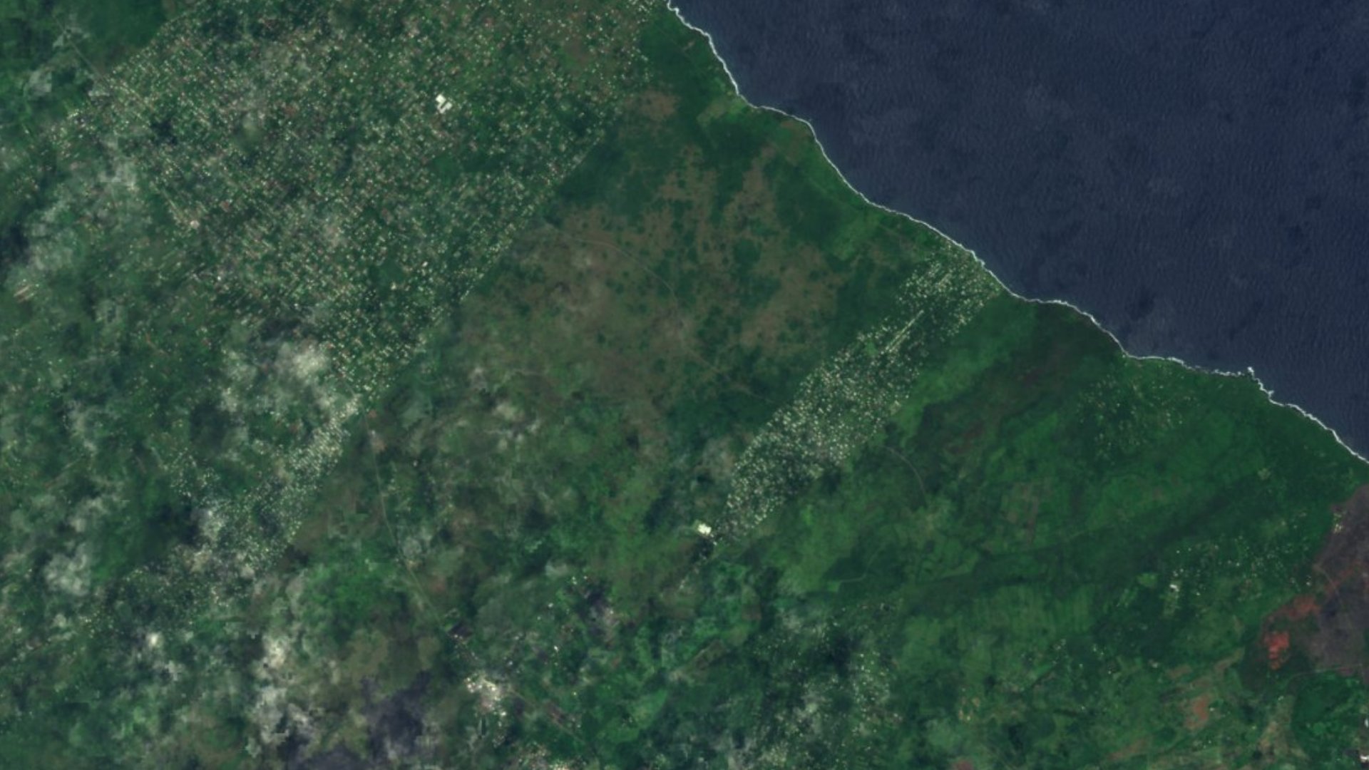 Satellite photograph of the landscape around Hawaiian Beaches, Hawaii, captured in 2016