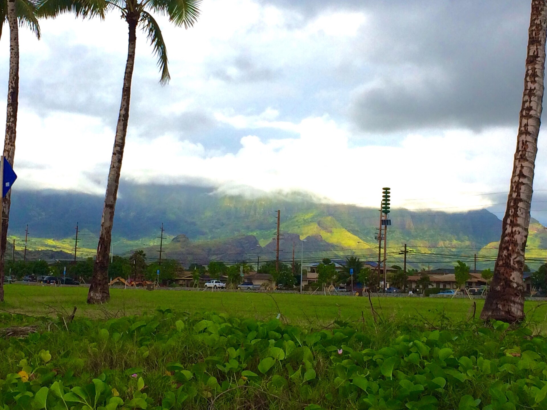 Māʻili with the Lualualei Valley and the Waianae Range in the background. — Maili, Hawaii