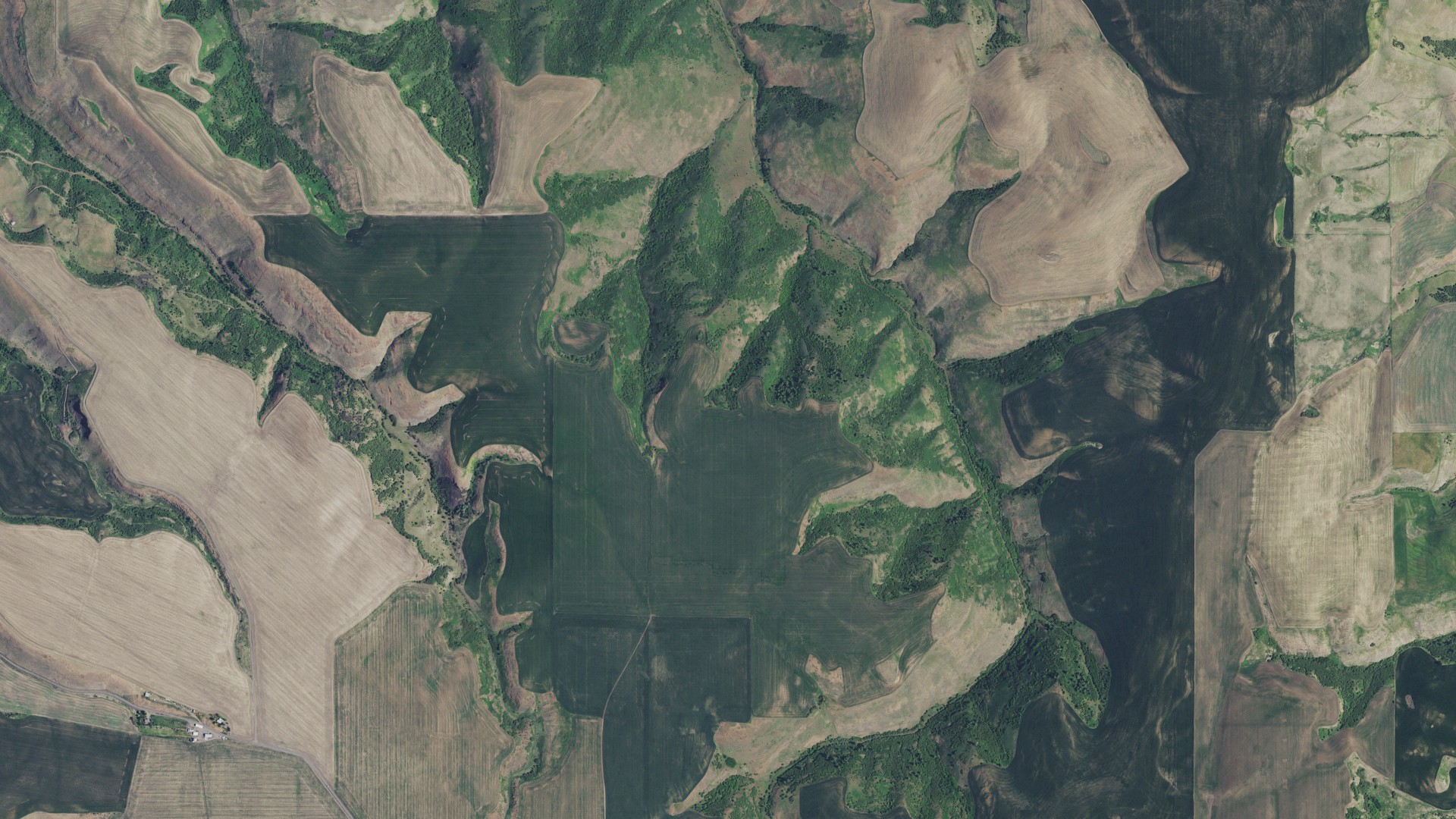 Natural-color aerial photograph of land around Nez Perce County, Idaho