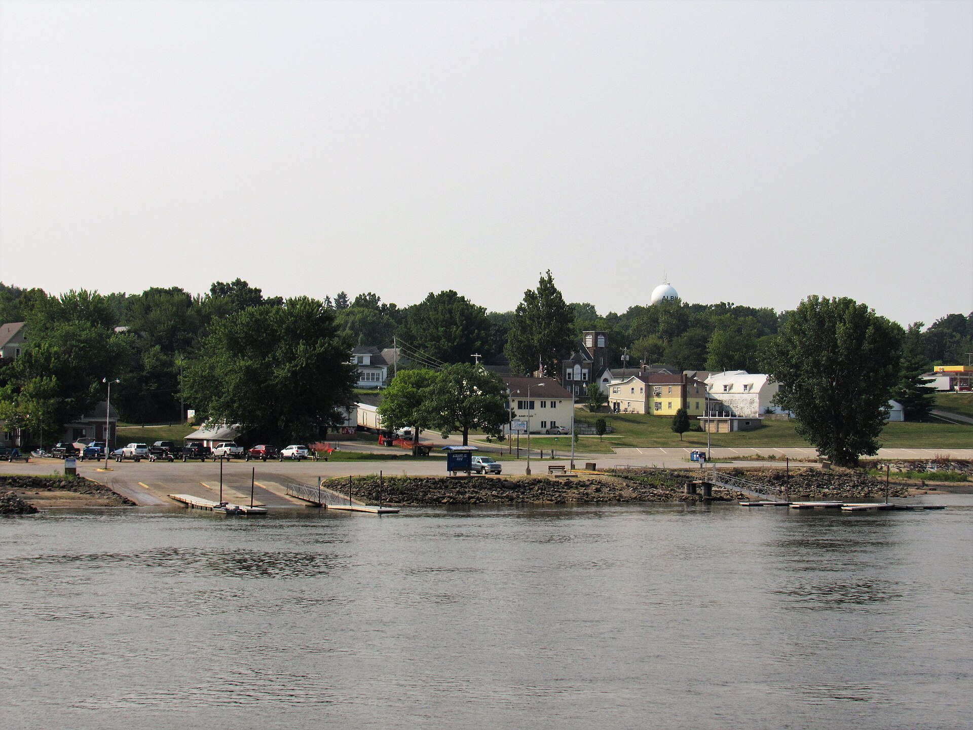River landscape in Albany, Illinois