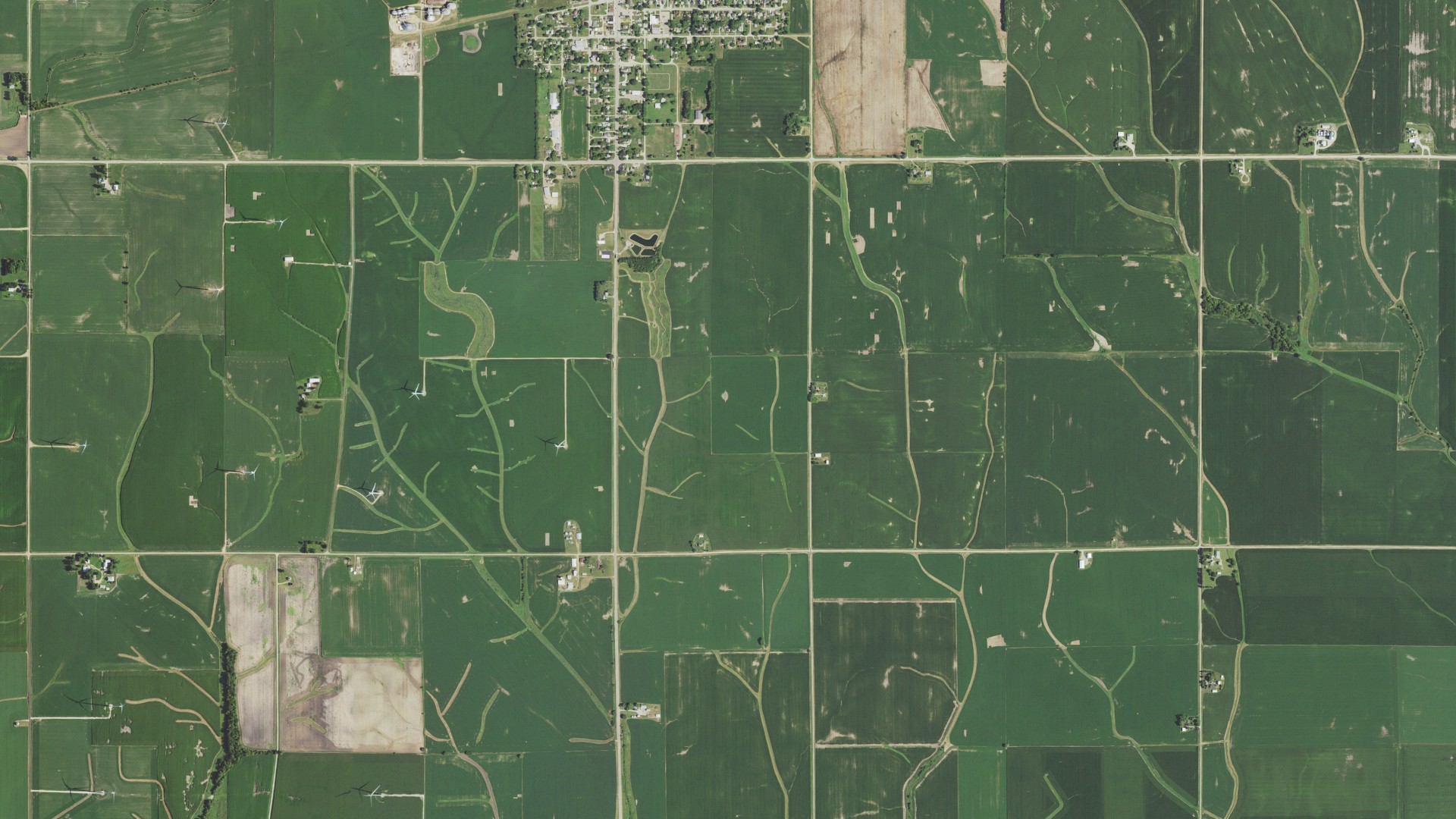 Aerial view of land around Ohio, Illinois