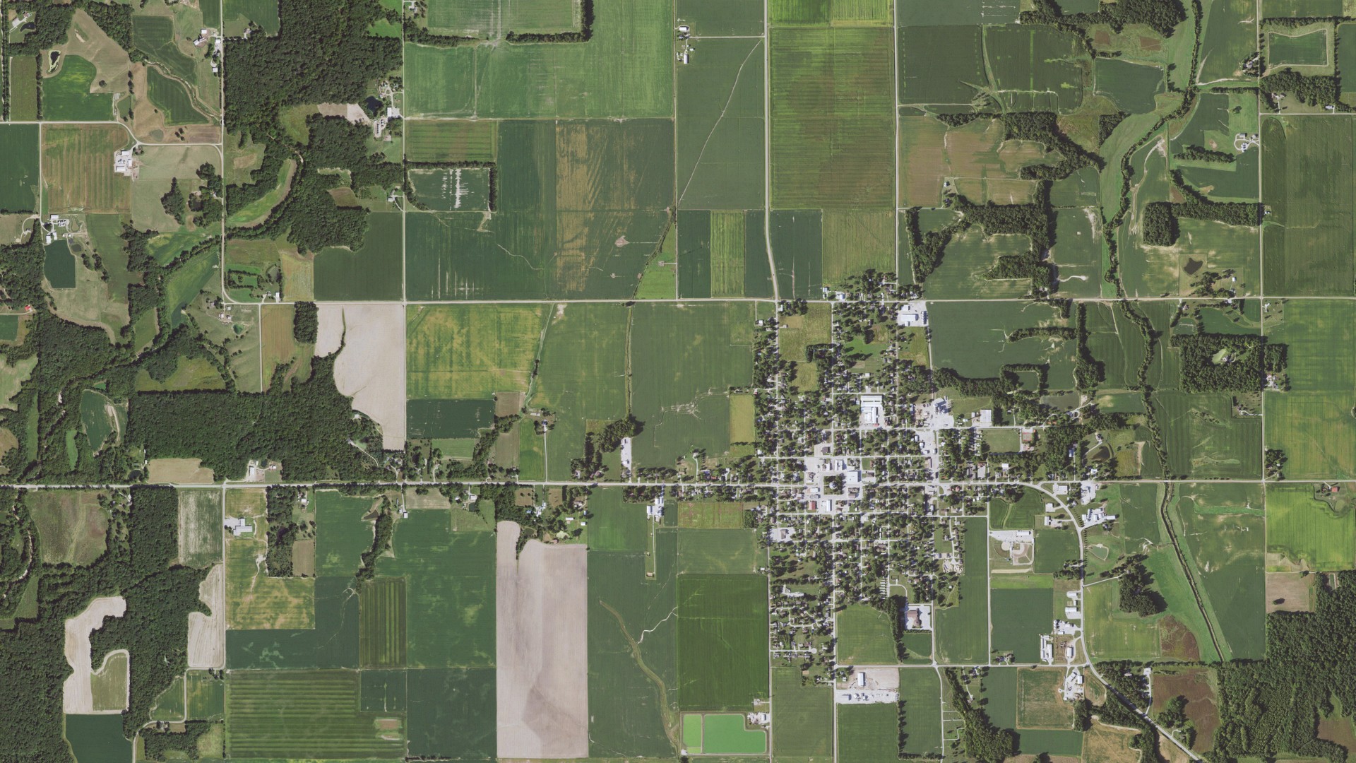 Aerial view of land around Sumpter, Illinois