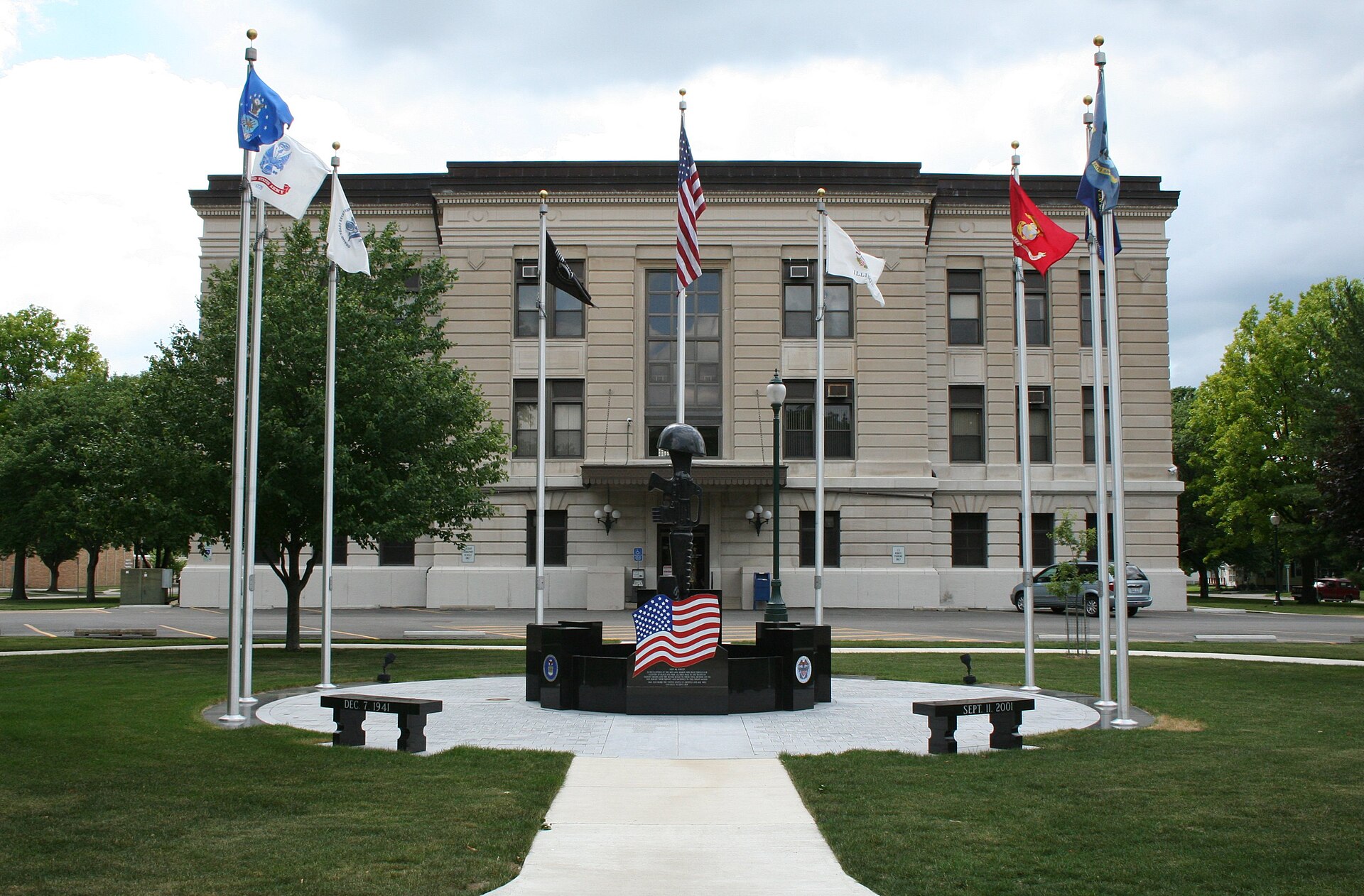 Monument on the east side of the Douglas County, Illinois courthouse