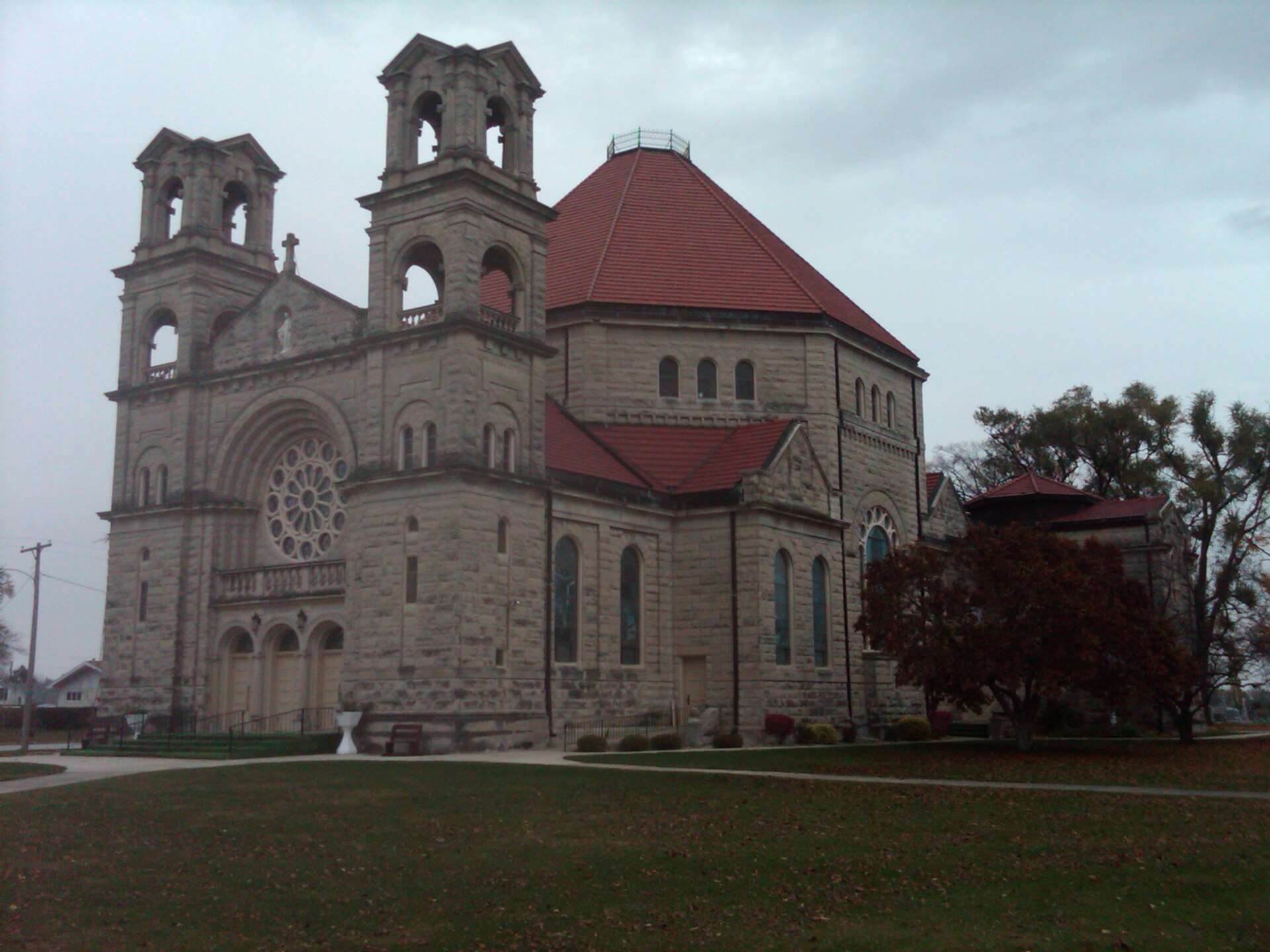 St. Mary's Catholic Church, Beaverville, IL: the "Cathedral in the Cornfields", or the "Prairie Cathedral". — Illinois