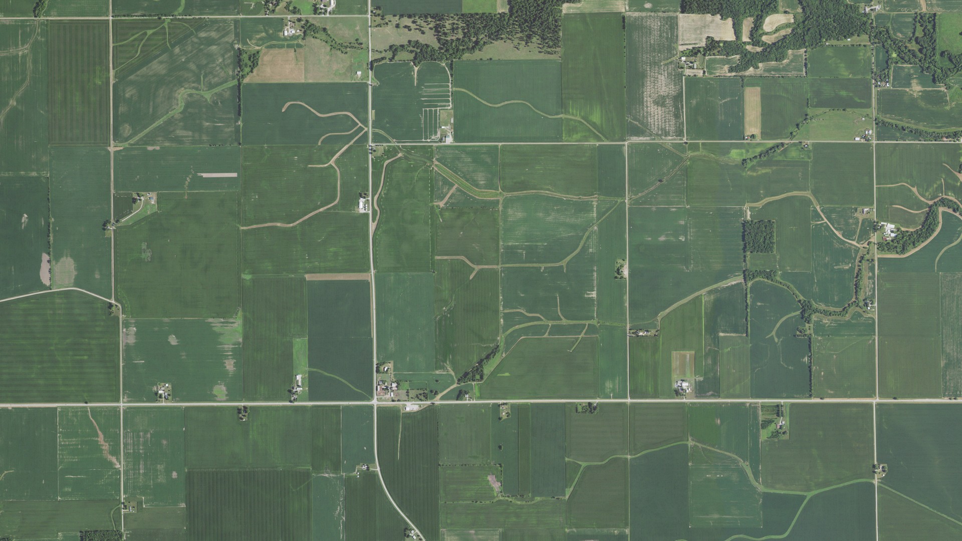 Natural-color aerial photograph of land around Stratton, Illinois