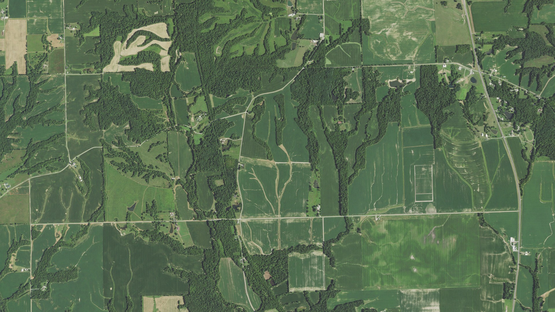 Natural-color aerial photograph of land around Symmes, Illinois