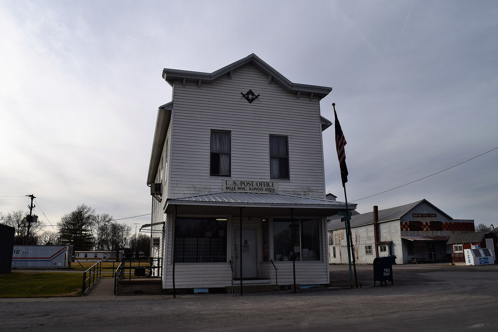 The U.S. post office in Belle Rive, Illinois.