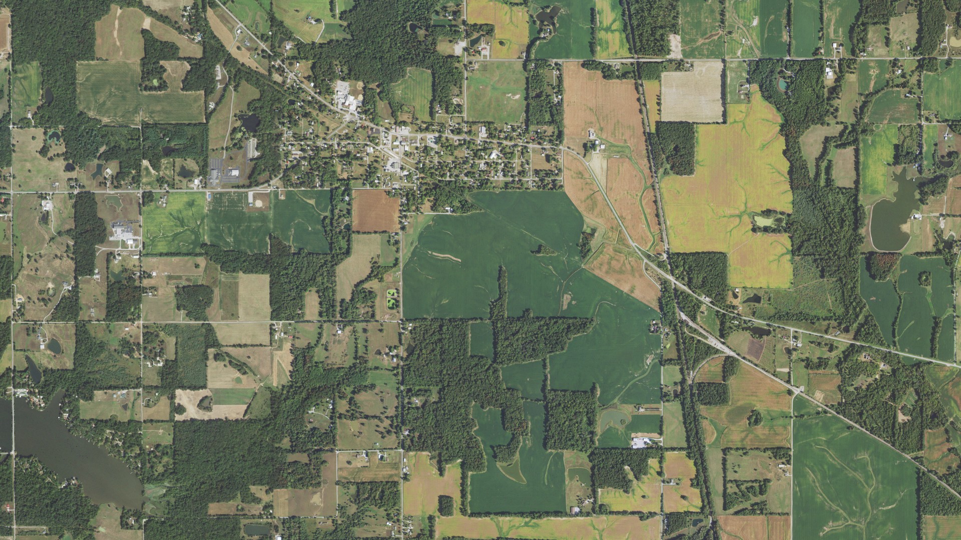 Aerial view of land around Cave, Illinois