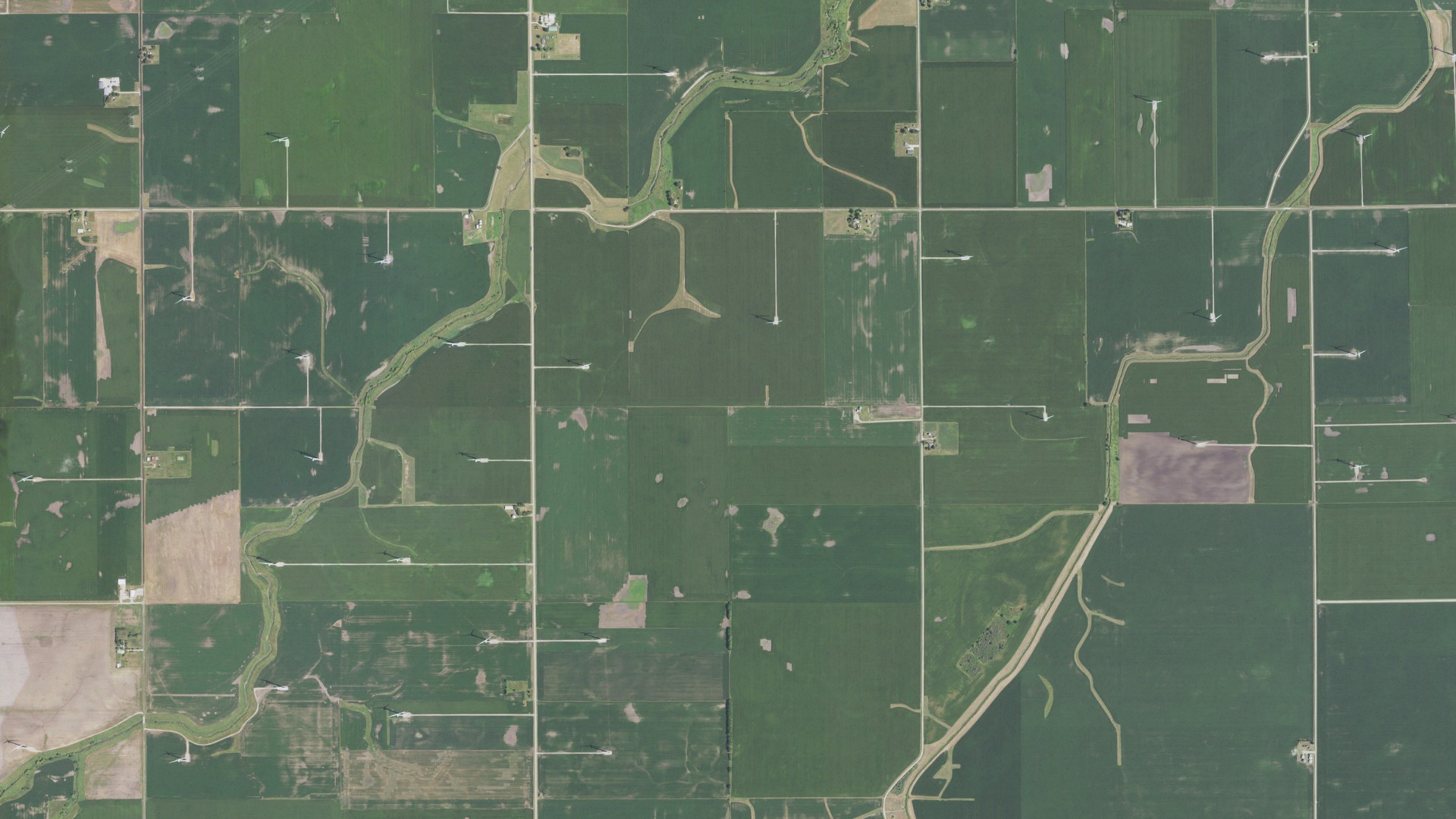 Natural-color aerial photograph of land around Highland, Illinois