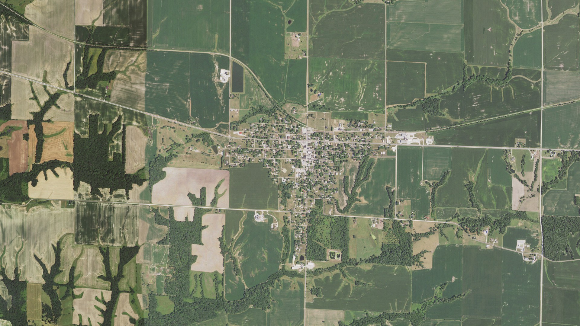 Aerial view of land around Blandinsville, Illinois