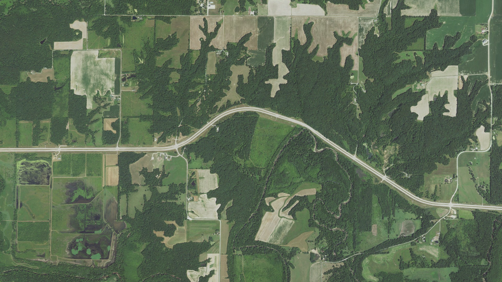 Natural-color aerial photograph of land around Hancock, Illinois