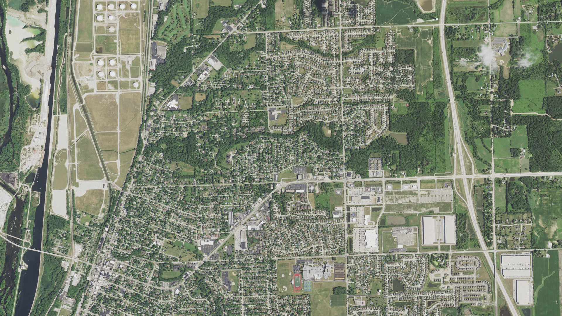Natural-color aerial photograph of land around Bonnie Brae, Illinois