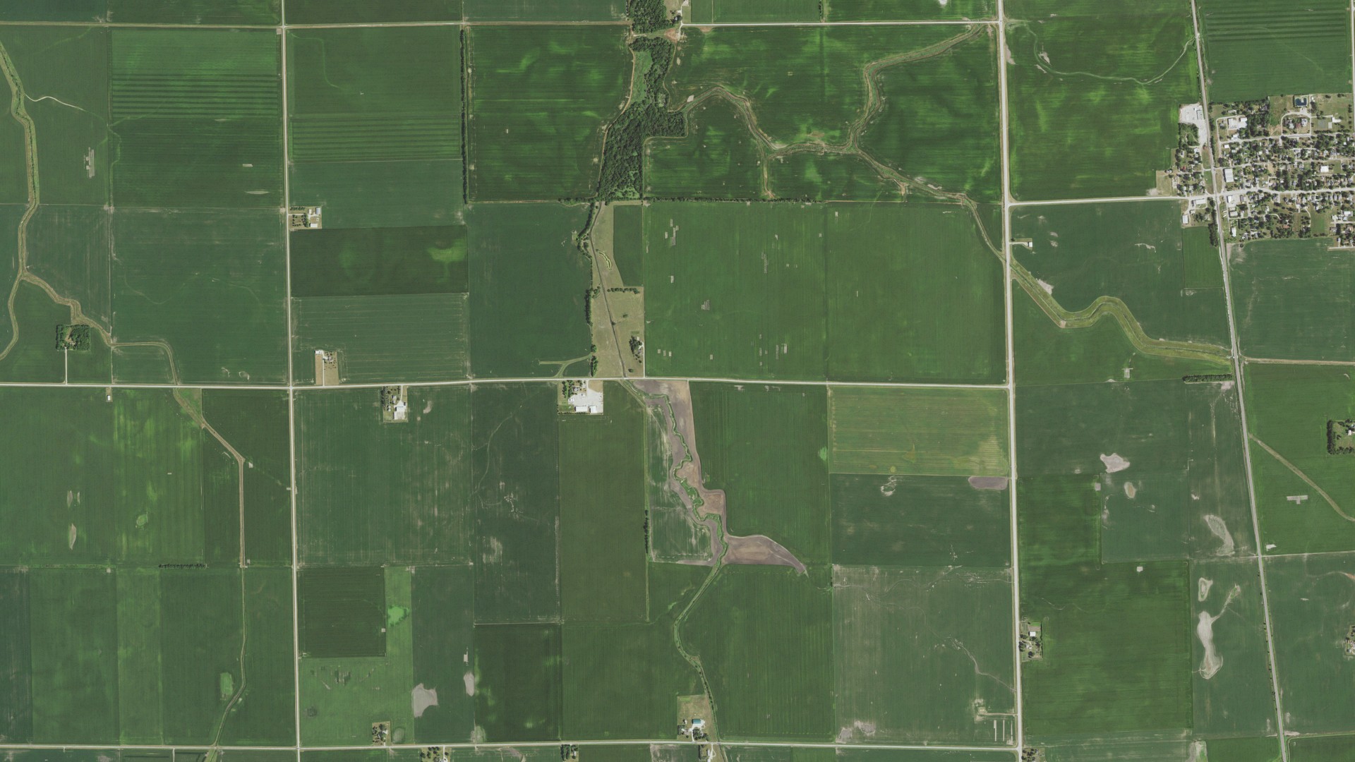 Natural-color aerial photograph of land around Lovejoy, Illinois