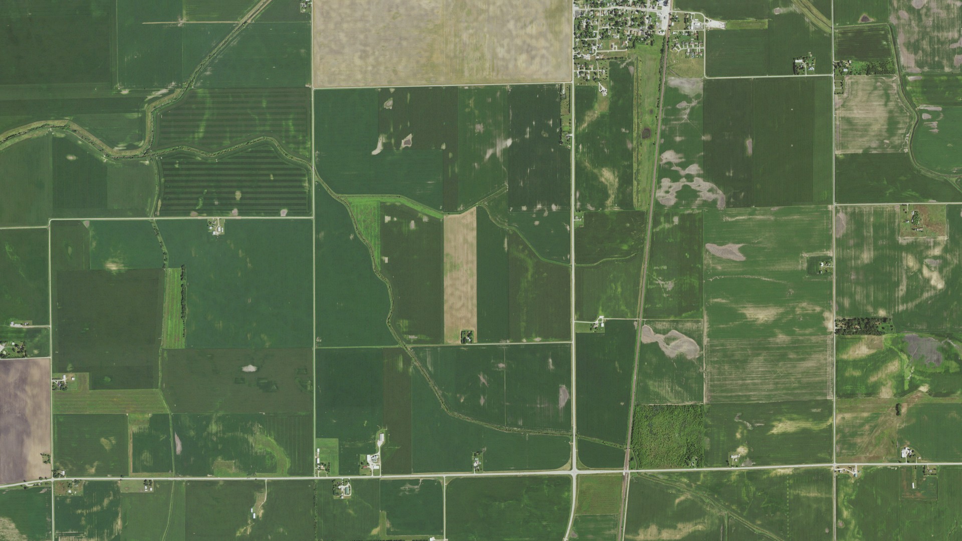 Aerial view of land around Martinton, Illinois