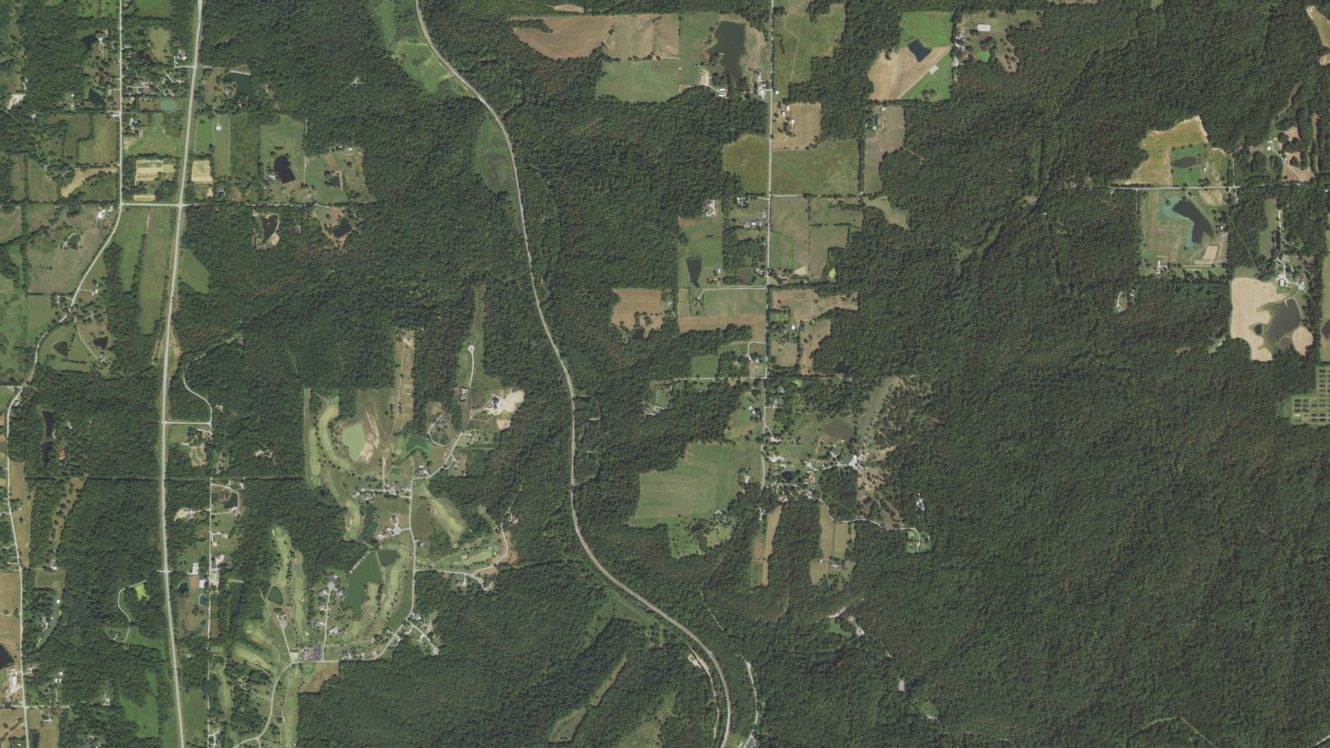 Natural-color aerial photograph of land around Makanda, Illinois