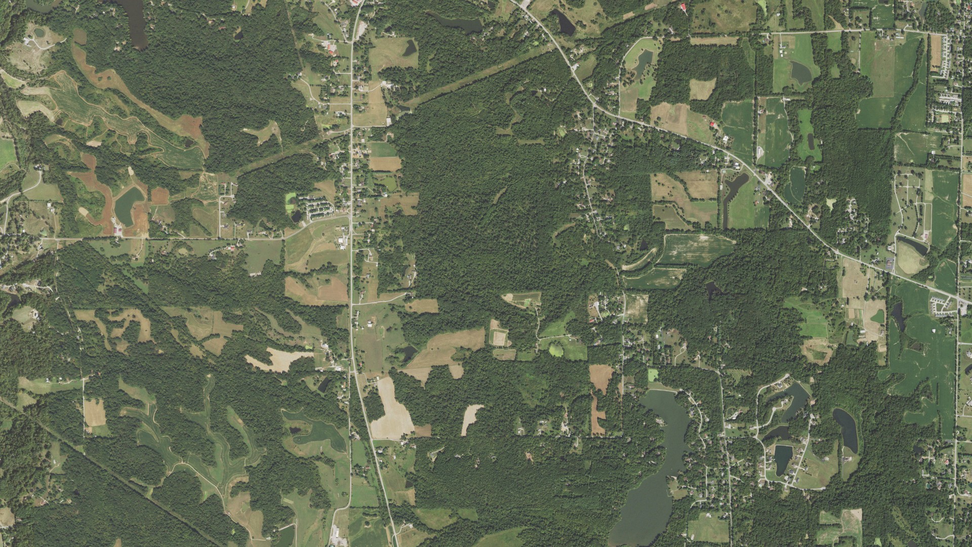 Aerial view of land around Murphysboro, Illinois
