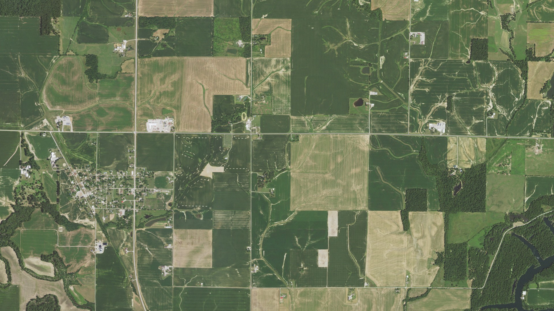 Aerial view of land around Vergennes, Illinois