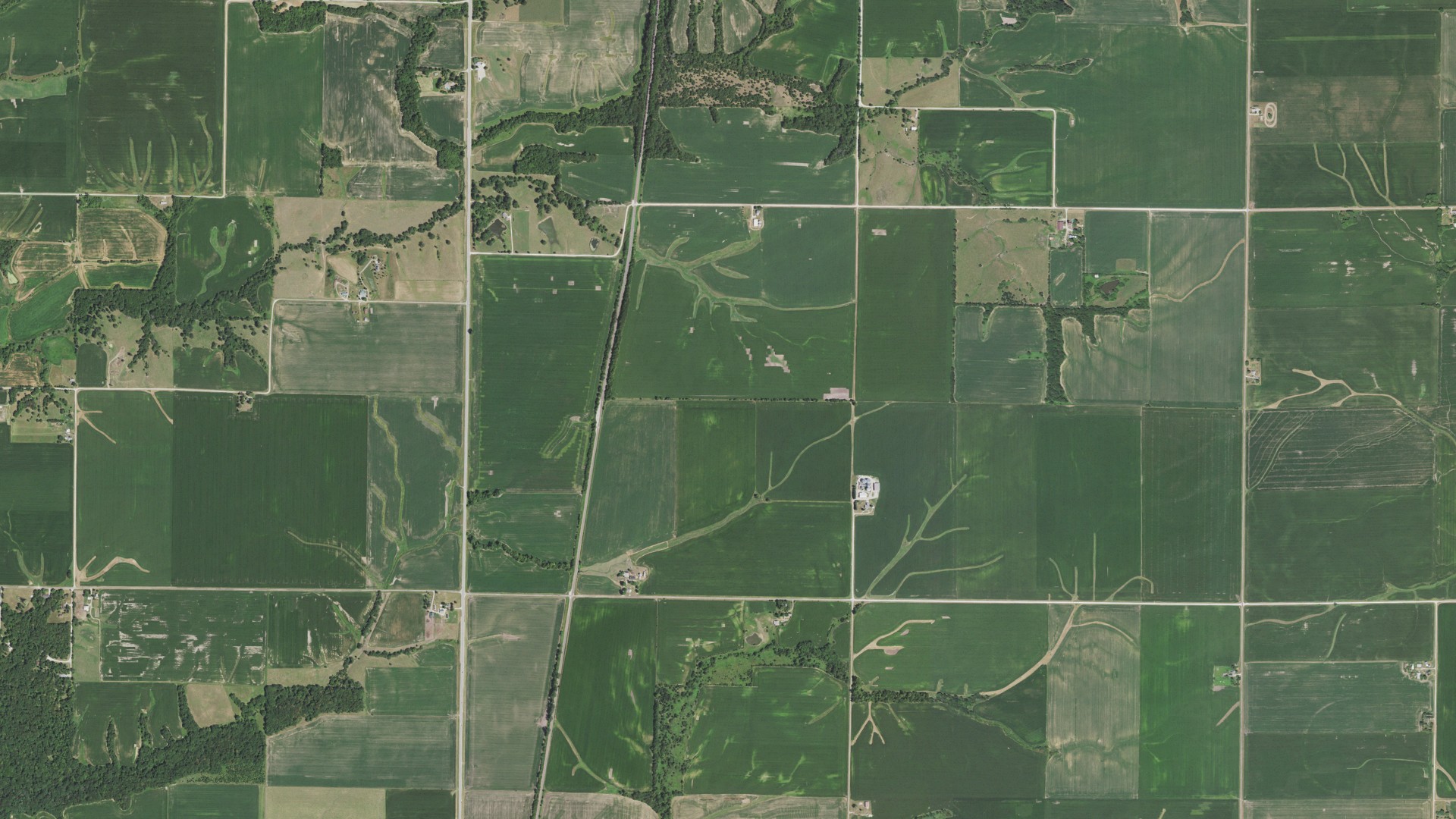 Aerial view of land around Indian Point, Illinois