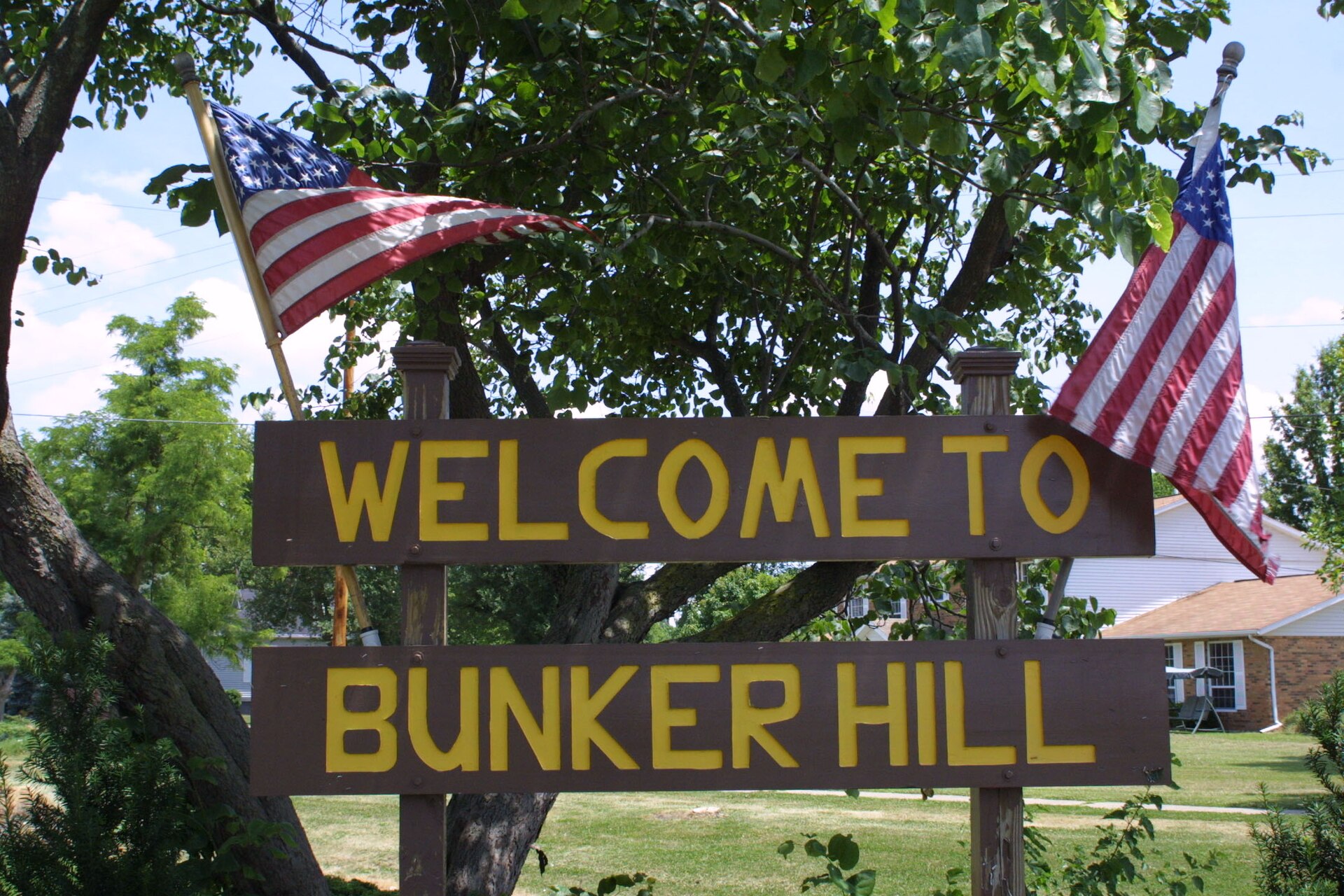 Street scene in Bunker Hill, Illinois