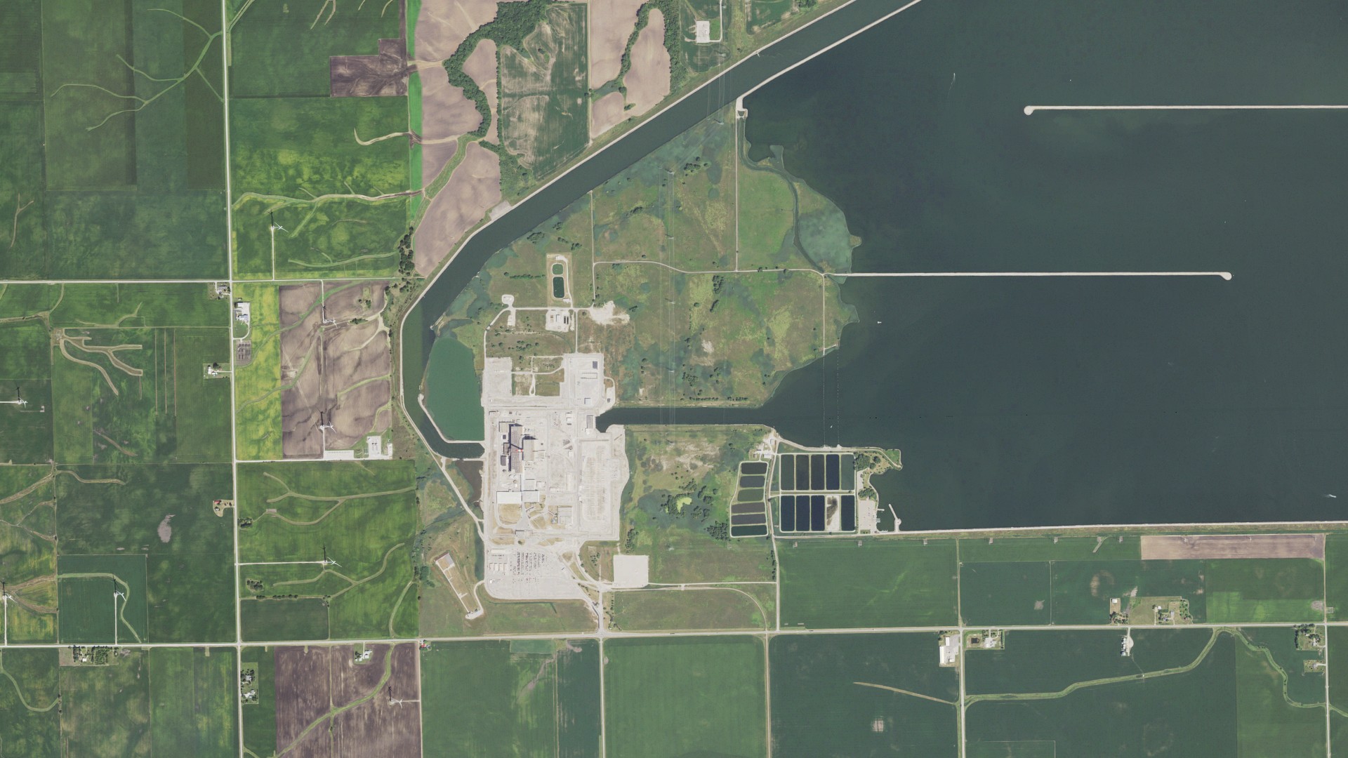 Aerial view of land around Brookfield, Illinois