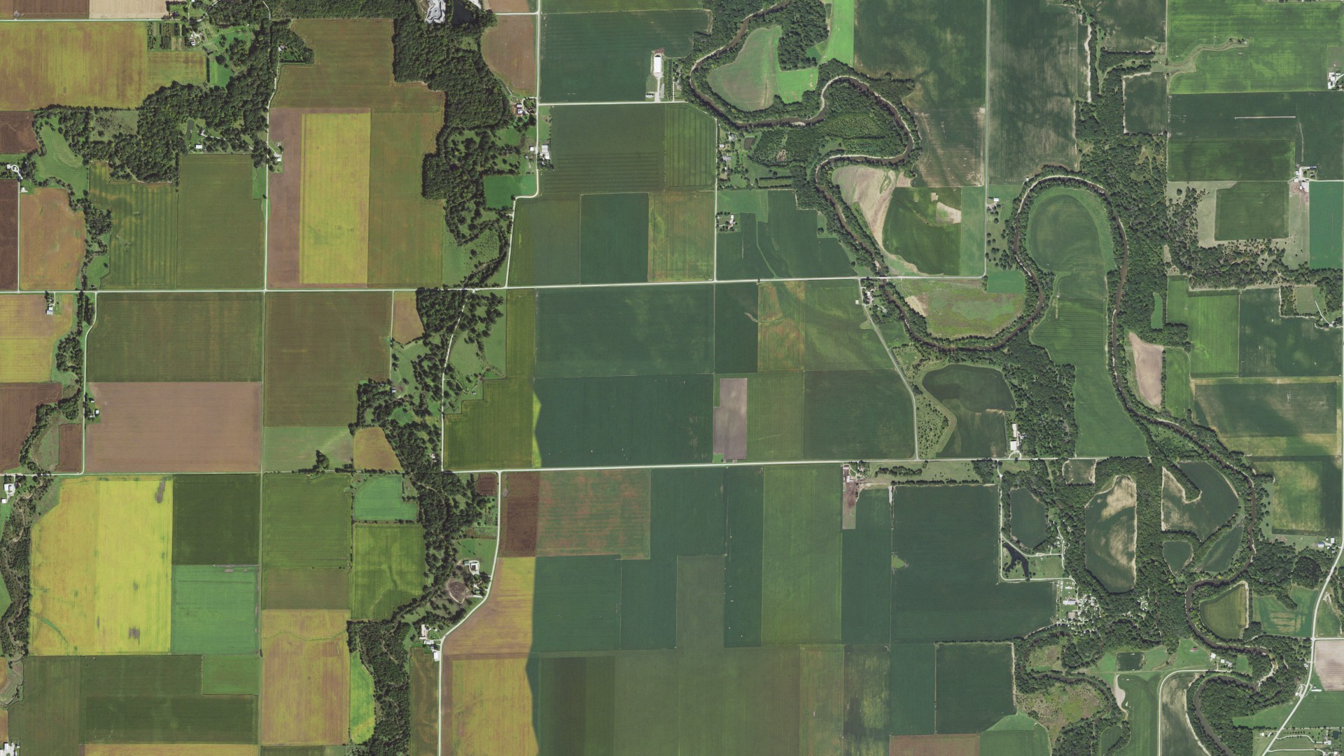 Aerial view of land around Amity, Illinois