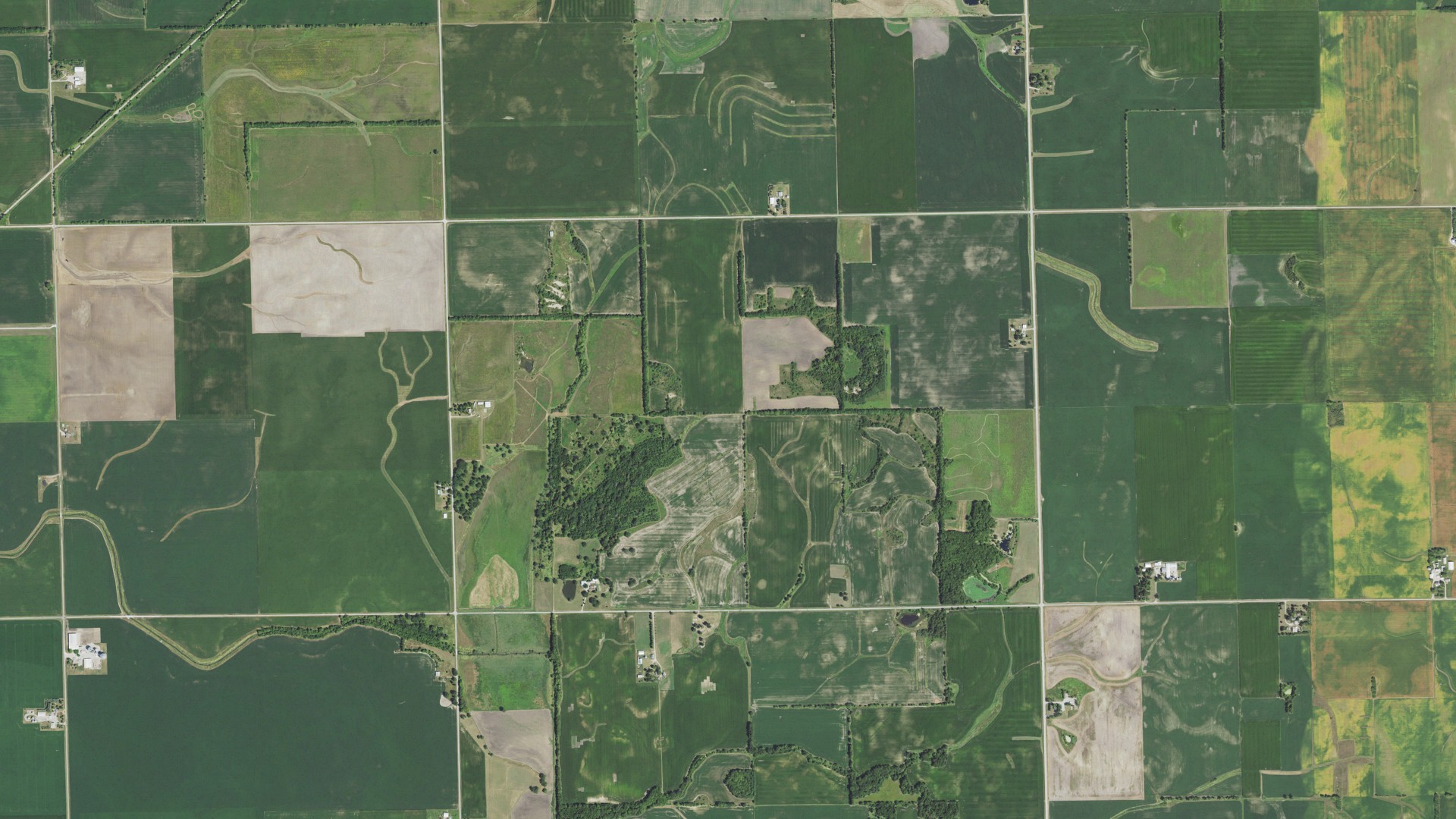 Natural-color aerial photograph of land around Chatsworth, Illinois