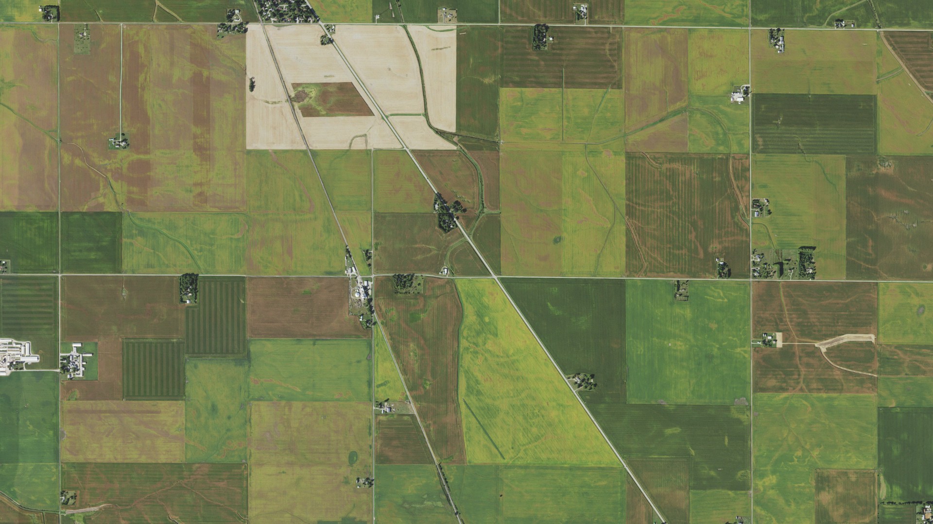 Aerial view of land around Chester, Illinois
