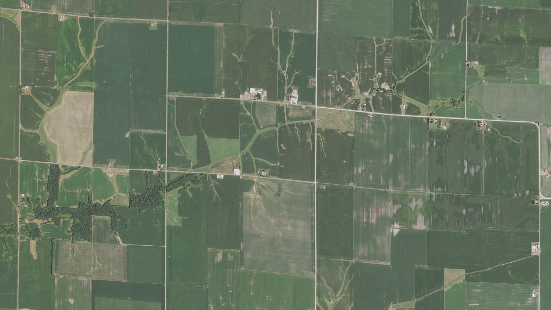 Aerial view of land around Hire, Illinois
