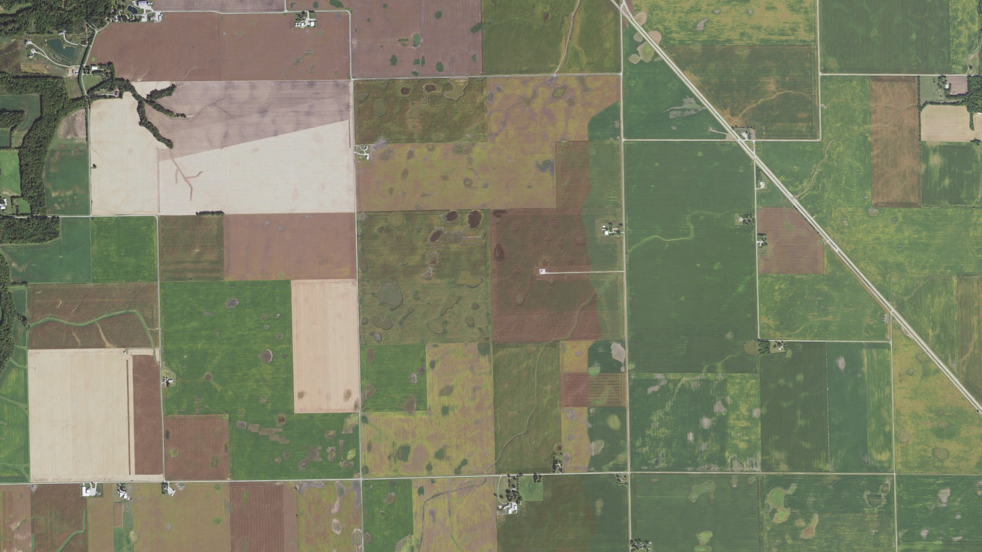 Natural-color aerial photograph of land around Mount Zion, Illinois