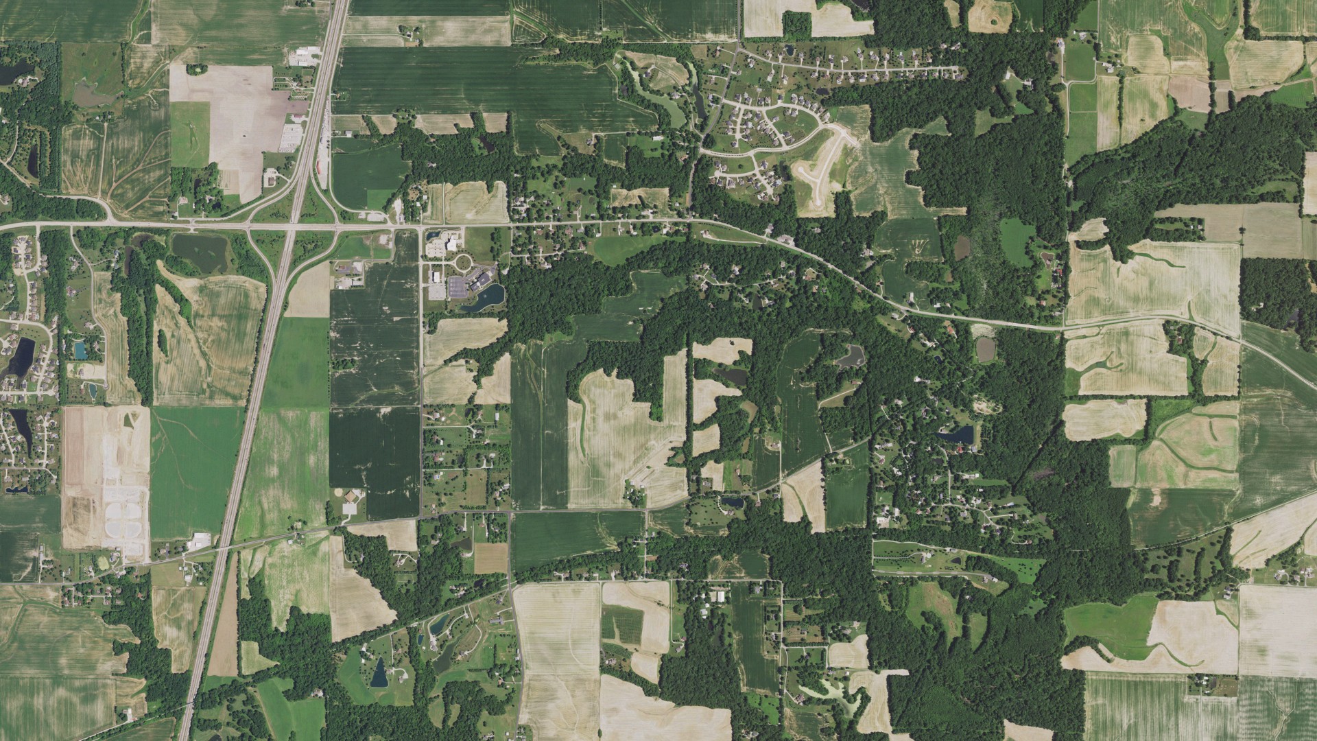 Natural-color aerial photograph of land around Pin Oak, Illinois