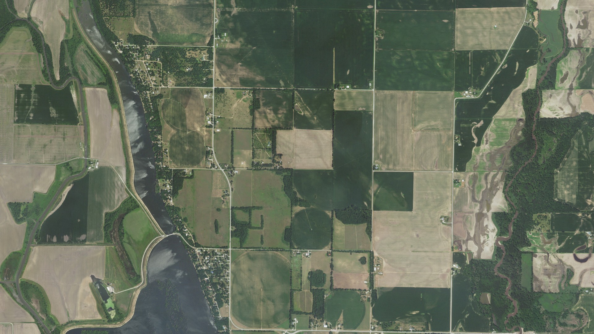 Aerial view of land around New Boston, Illinois