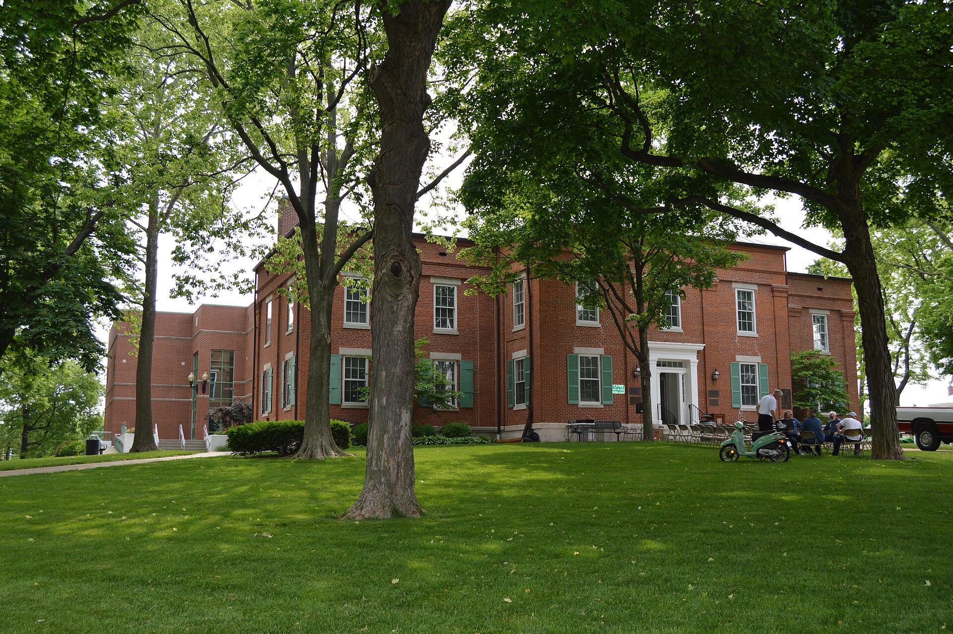 Western front of the Monroe County Courthouse, located on Courthouse Square in central Waterloo, Illinois, United States.