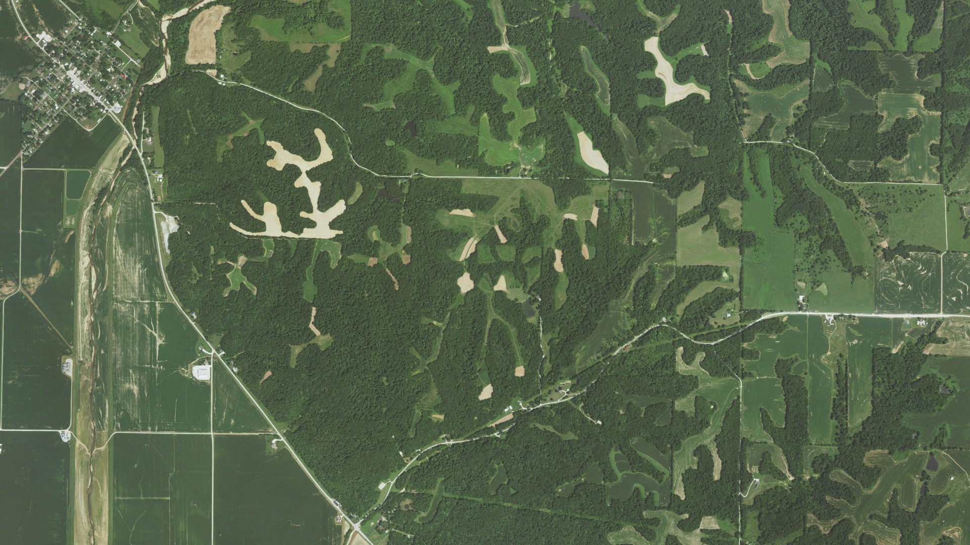 Aerial view of land around Pleasant Vale, Illinois